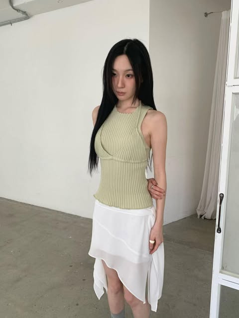 坑條造型背心  ( 3色 )