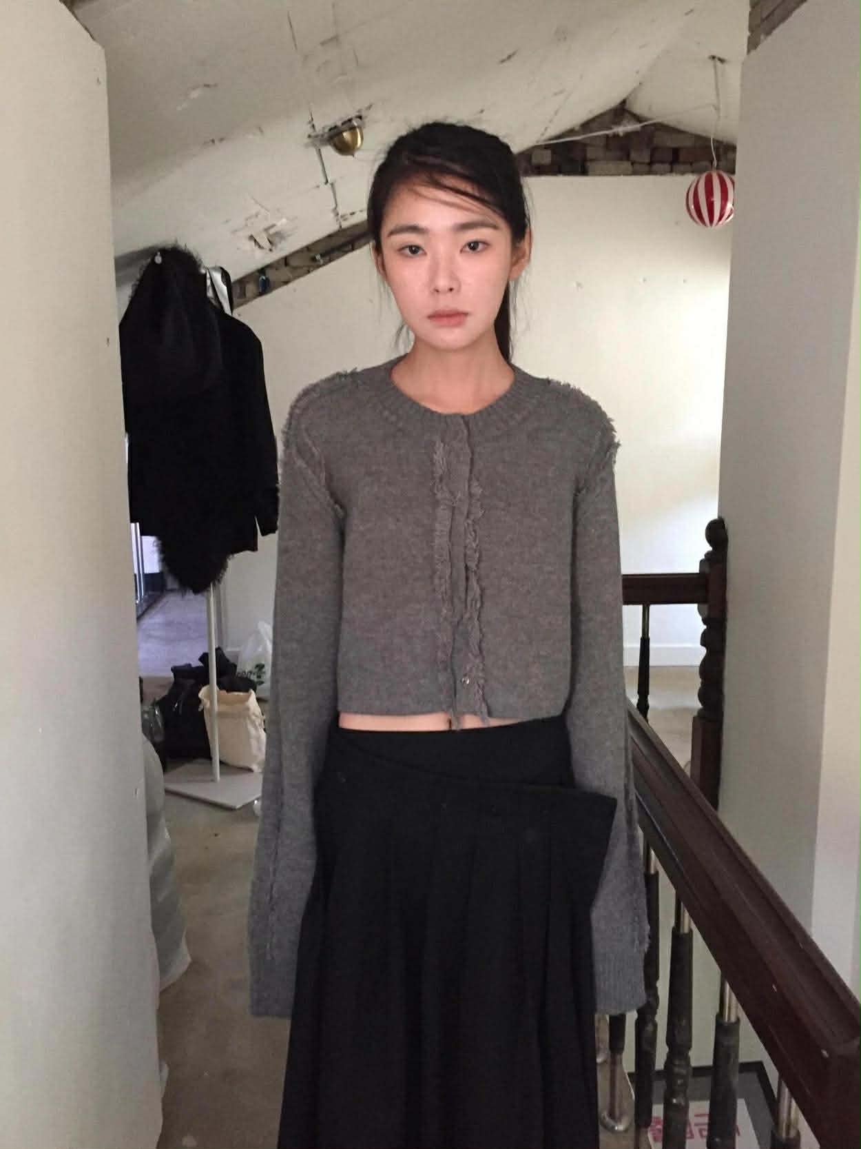 鬚鬚造型圓領針織杉 ( 3色 / 少量現貨 )