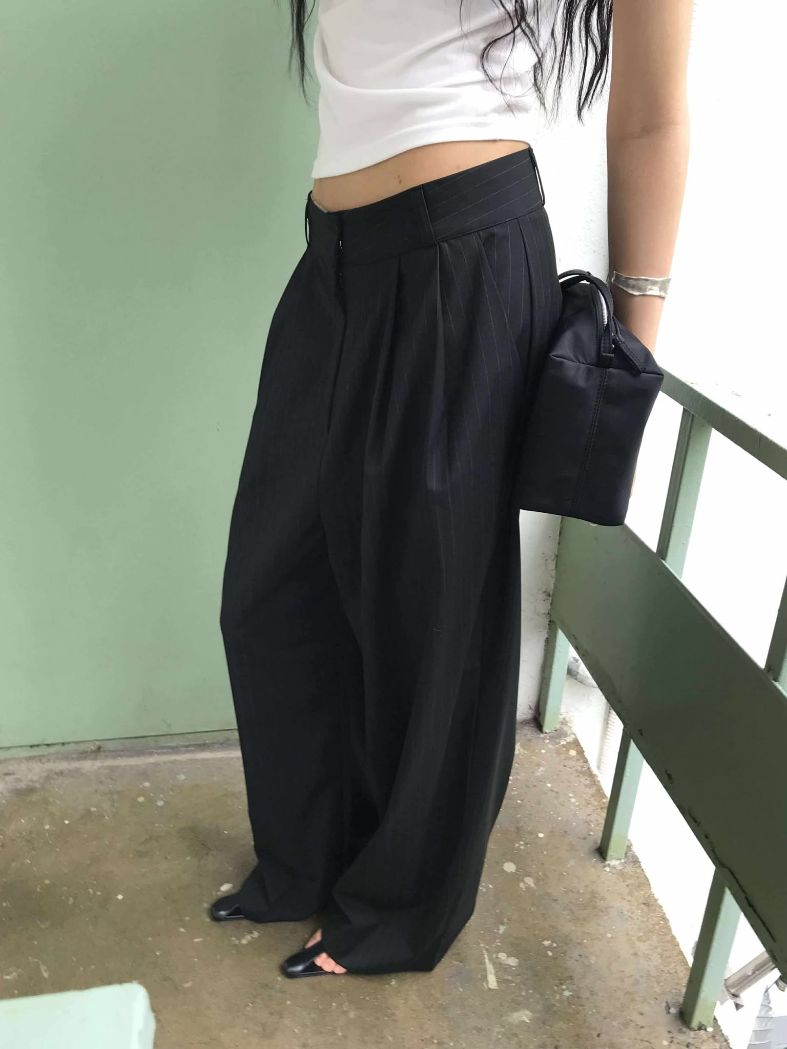 條紋雙摺西裝褲 ( 2色 / 少量現貨 ) 條紋雙摺西裝褲 ( 2色 / 少量現貨 )