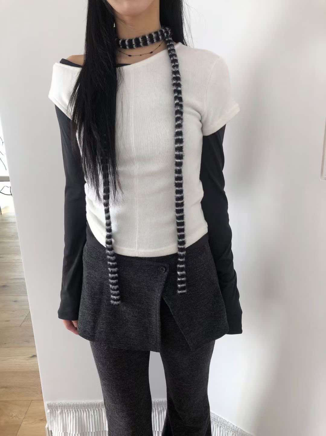 側抓皺不對稱上衣 ( 3色 )