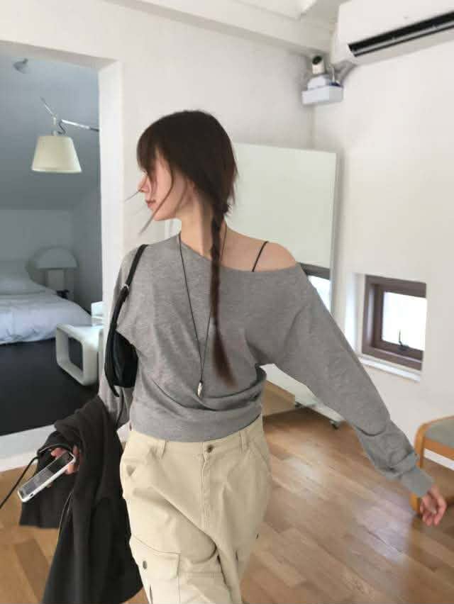 露肩縮袖上衣 ( 3色 / 少量現貨 )