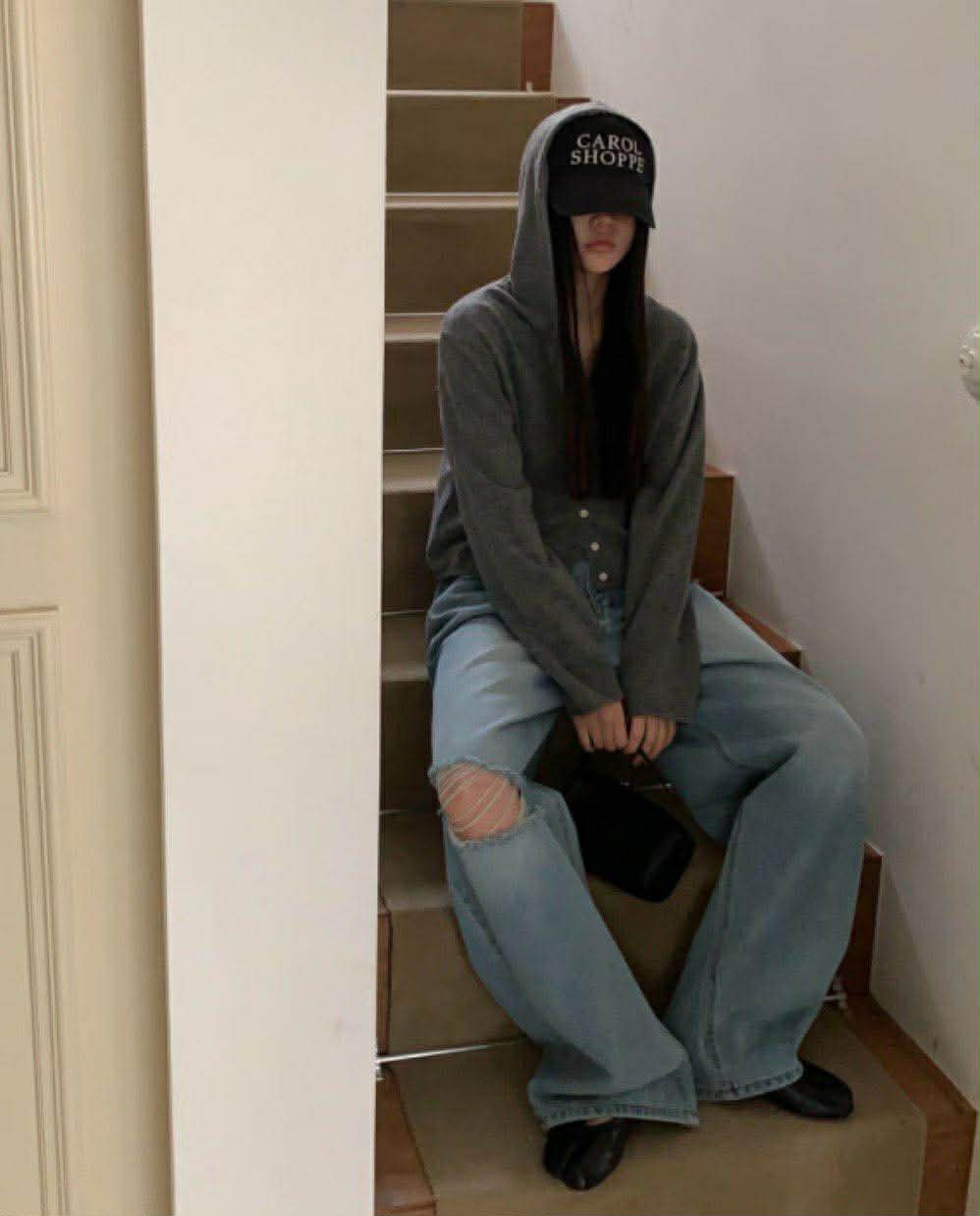 反摺褲頭單邊割破丹寧褲 反摺褲頭單邊割破丹寧褲