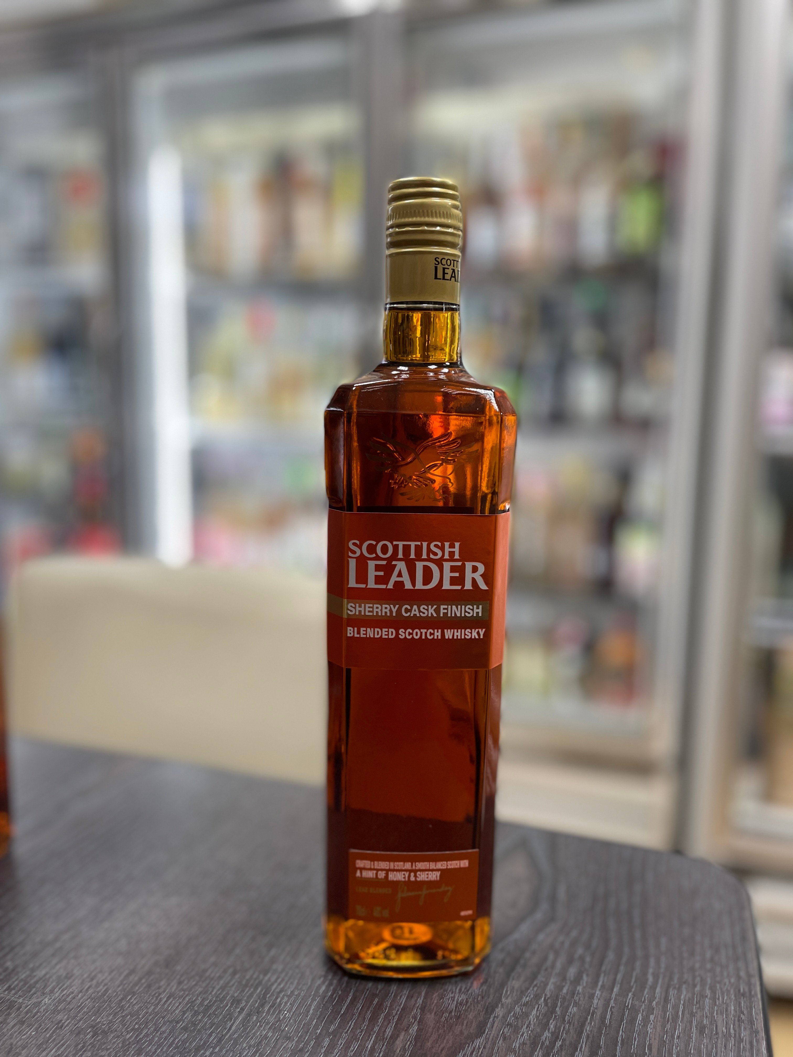 SCOTTISH LEADER 仕高利達 金雪莉700ml