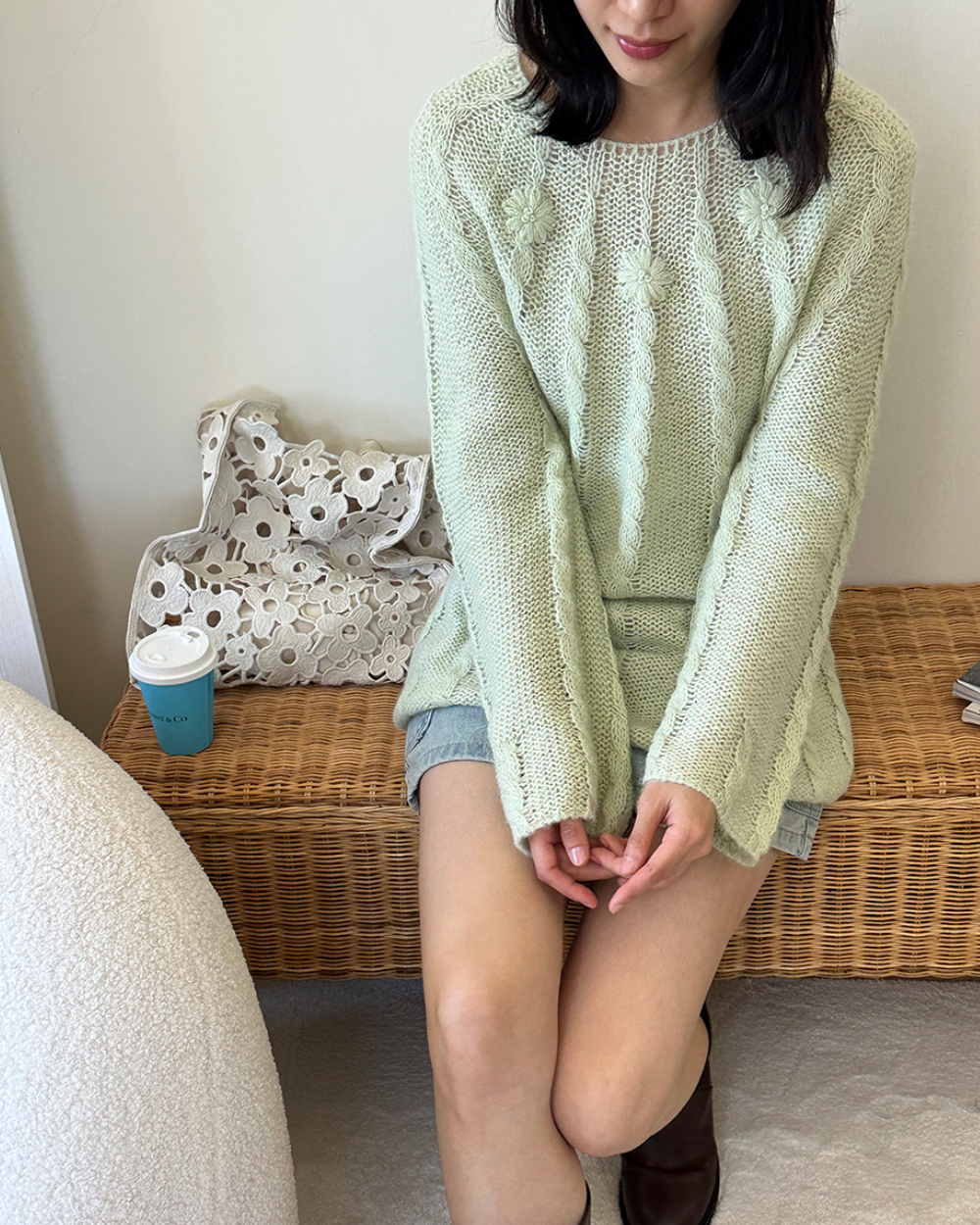 手工繡花麻花上衣-淺綠