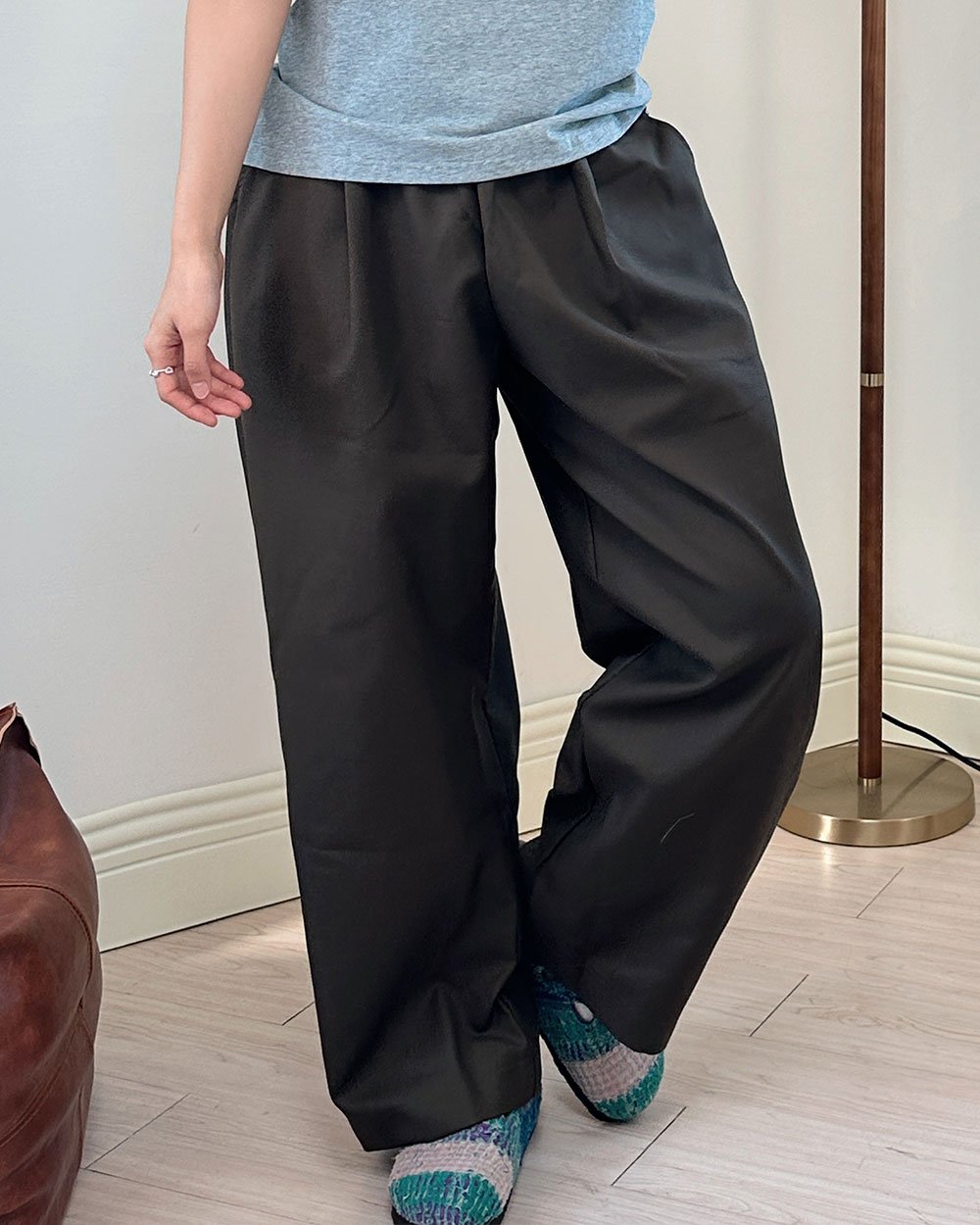 質感鬆緊腰西褲-咖