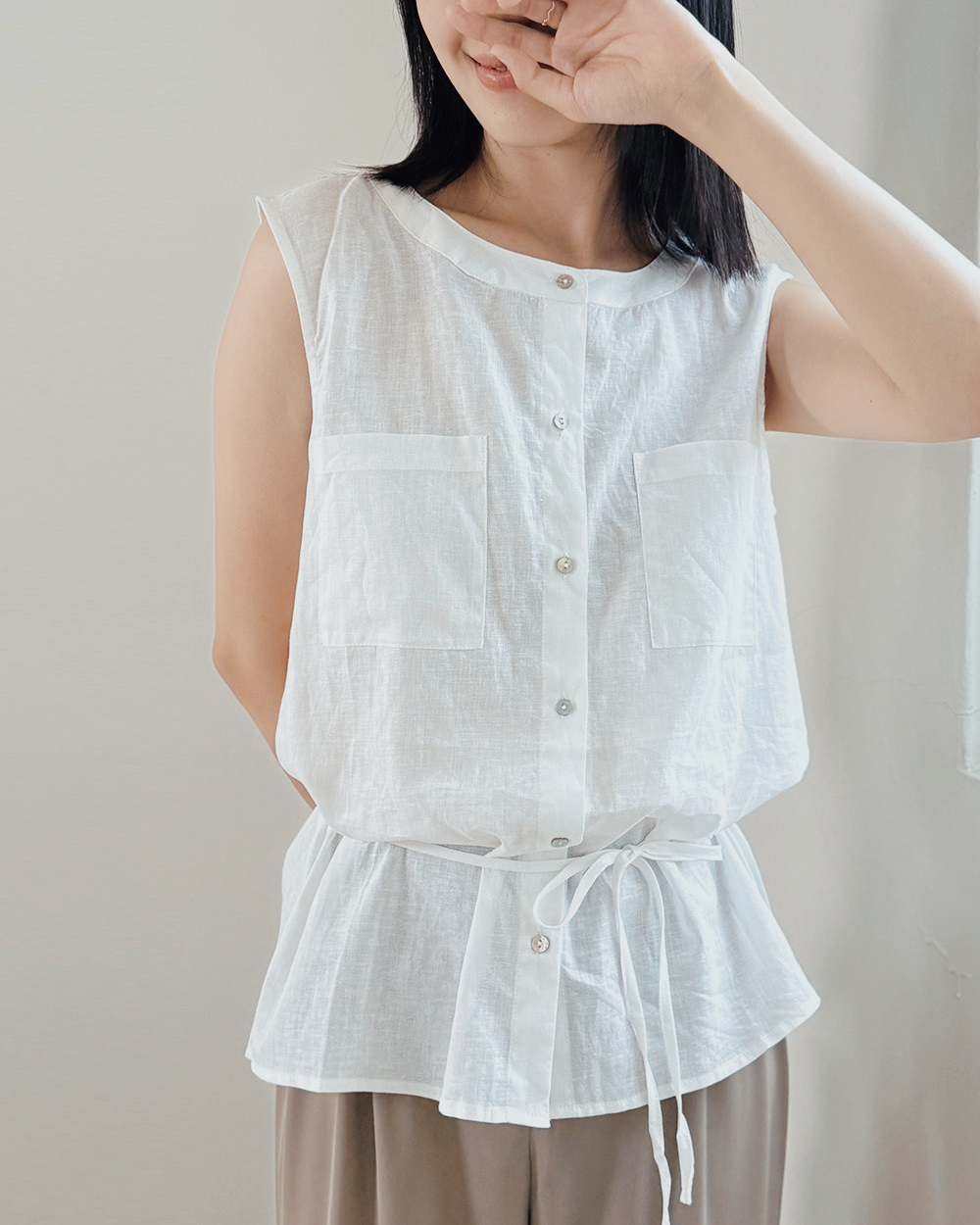 綁帶雙口袋薄上衣-白