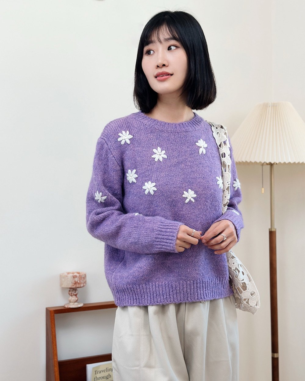 手工繡花紫羅蘭毛衣-紫