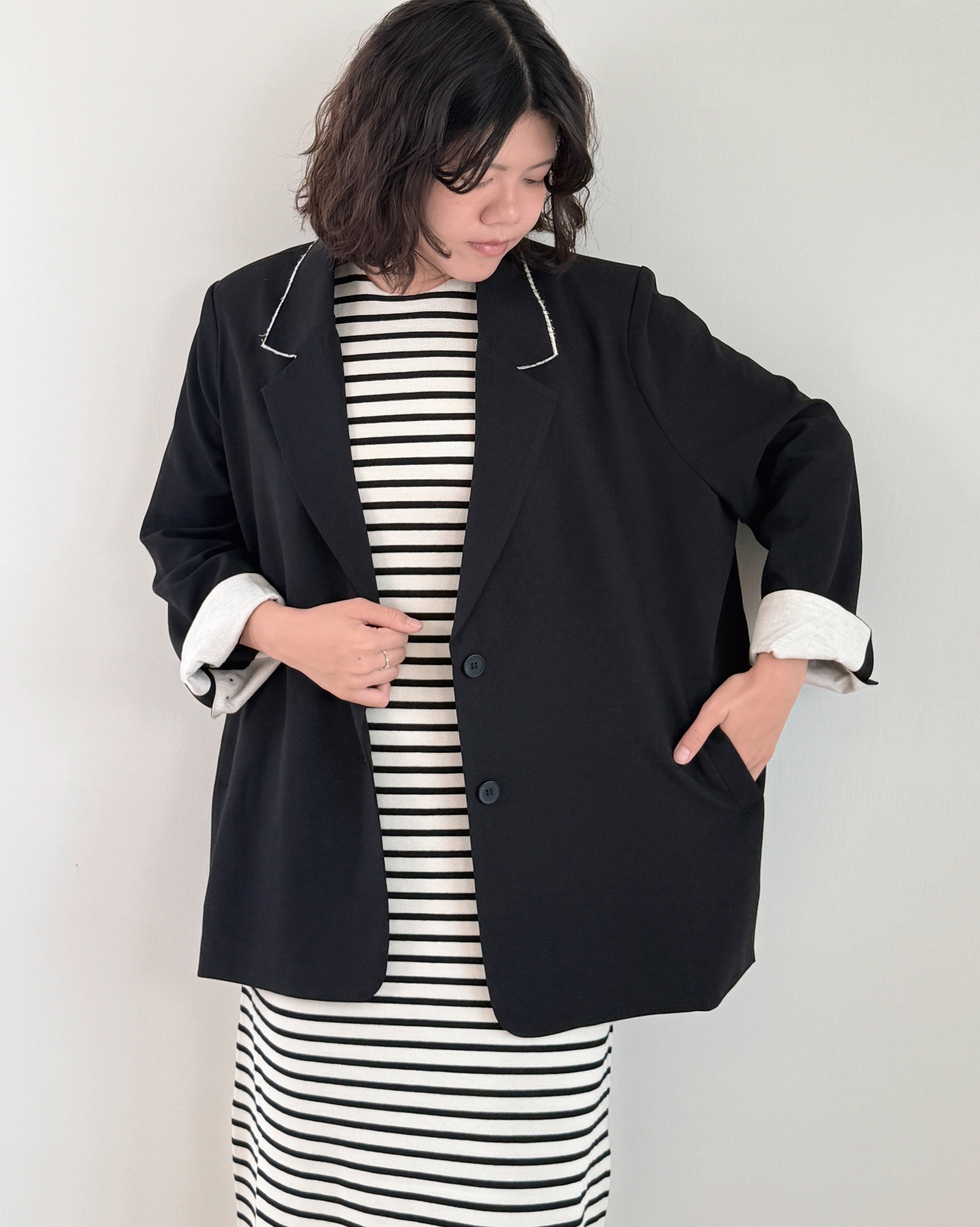 撞色毛邊寬版西外