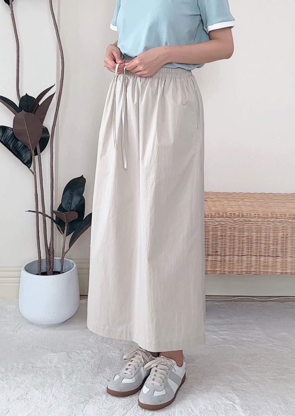 極簡抗皺工裝裙