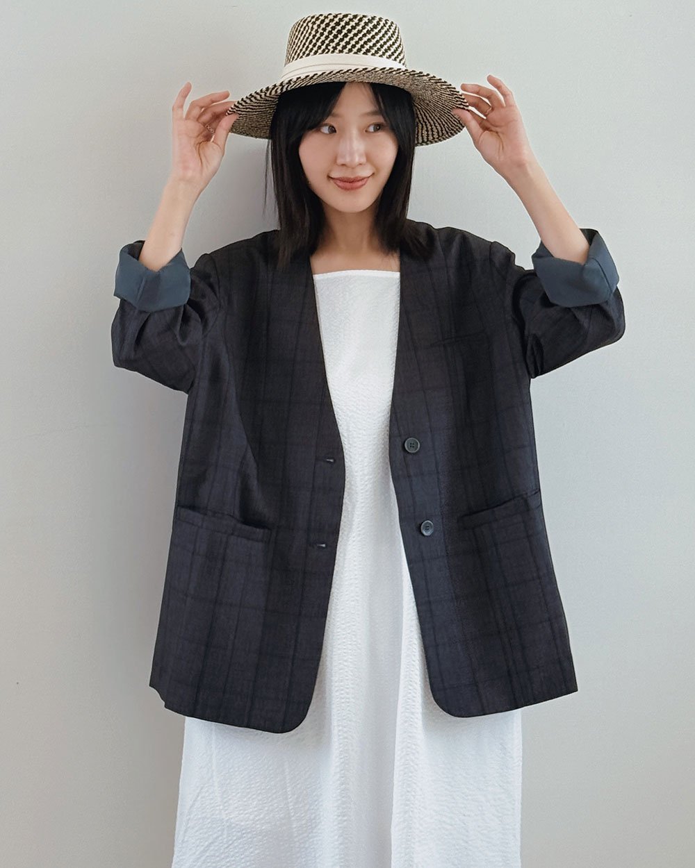 格紋V領寬版西外