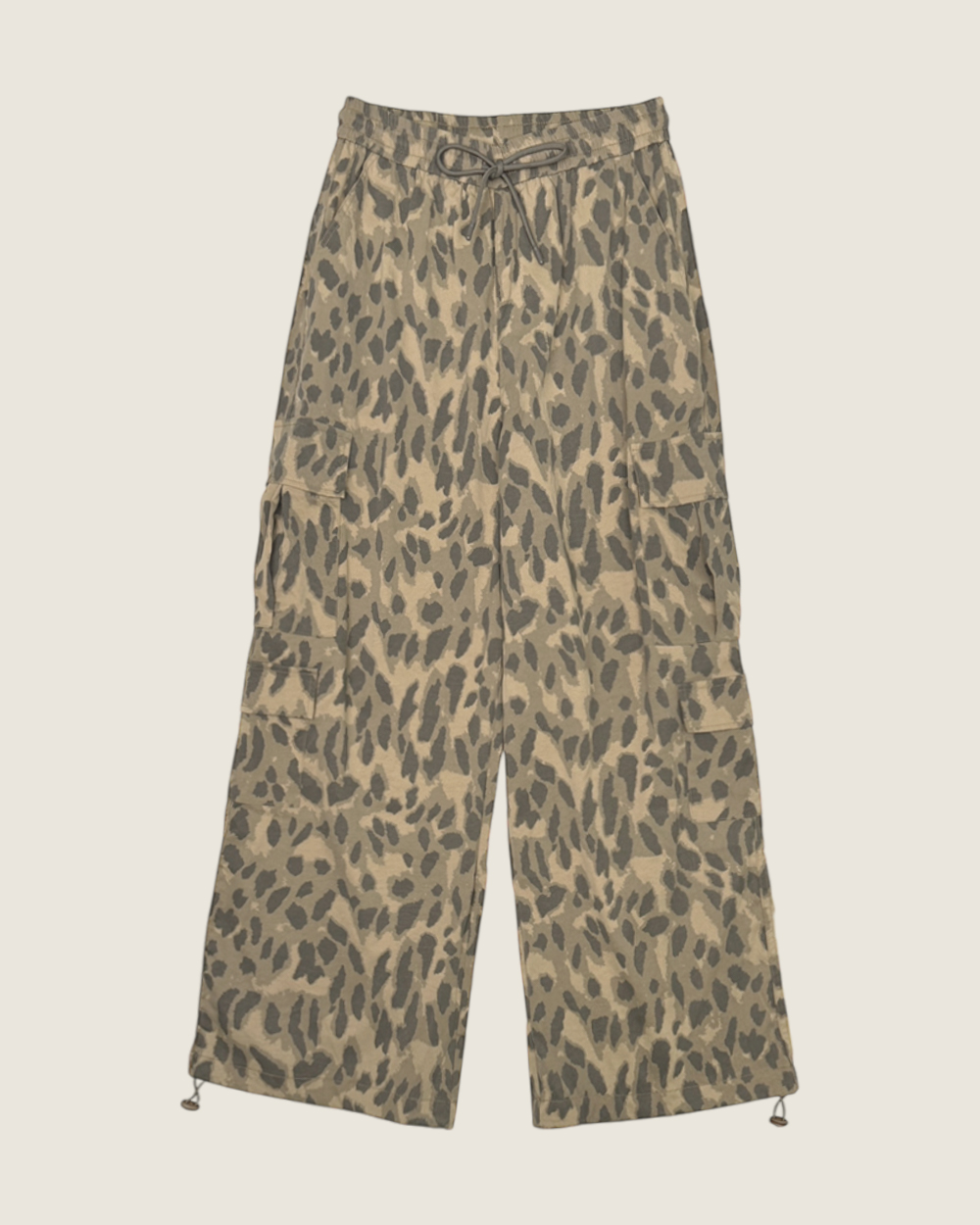 時髦豹紋工裝褲-咖