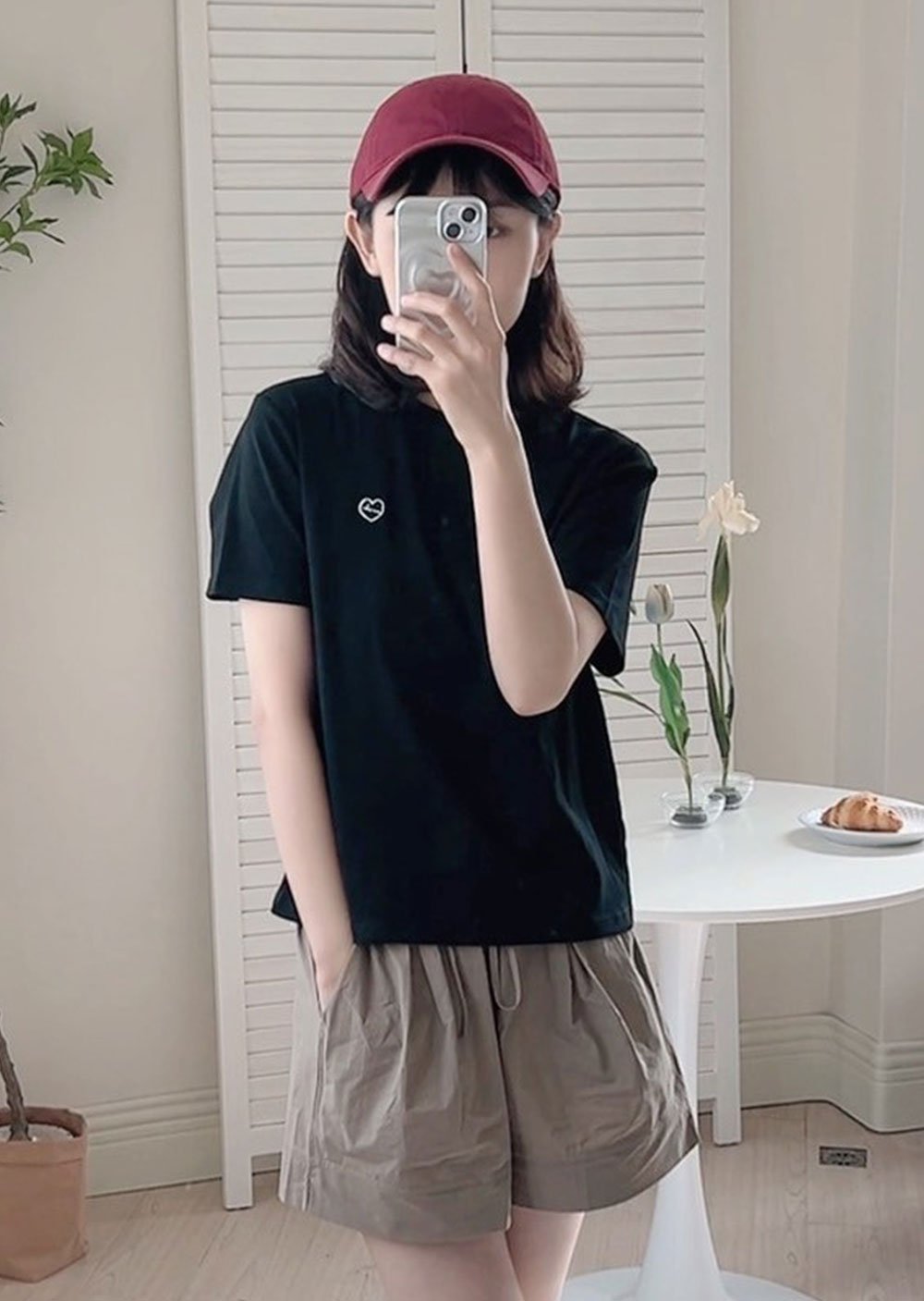 witharch刺繡彈力棉Tee-黑