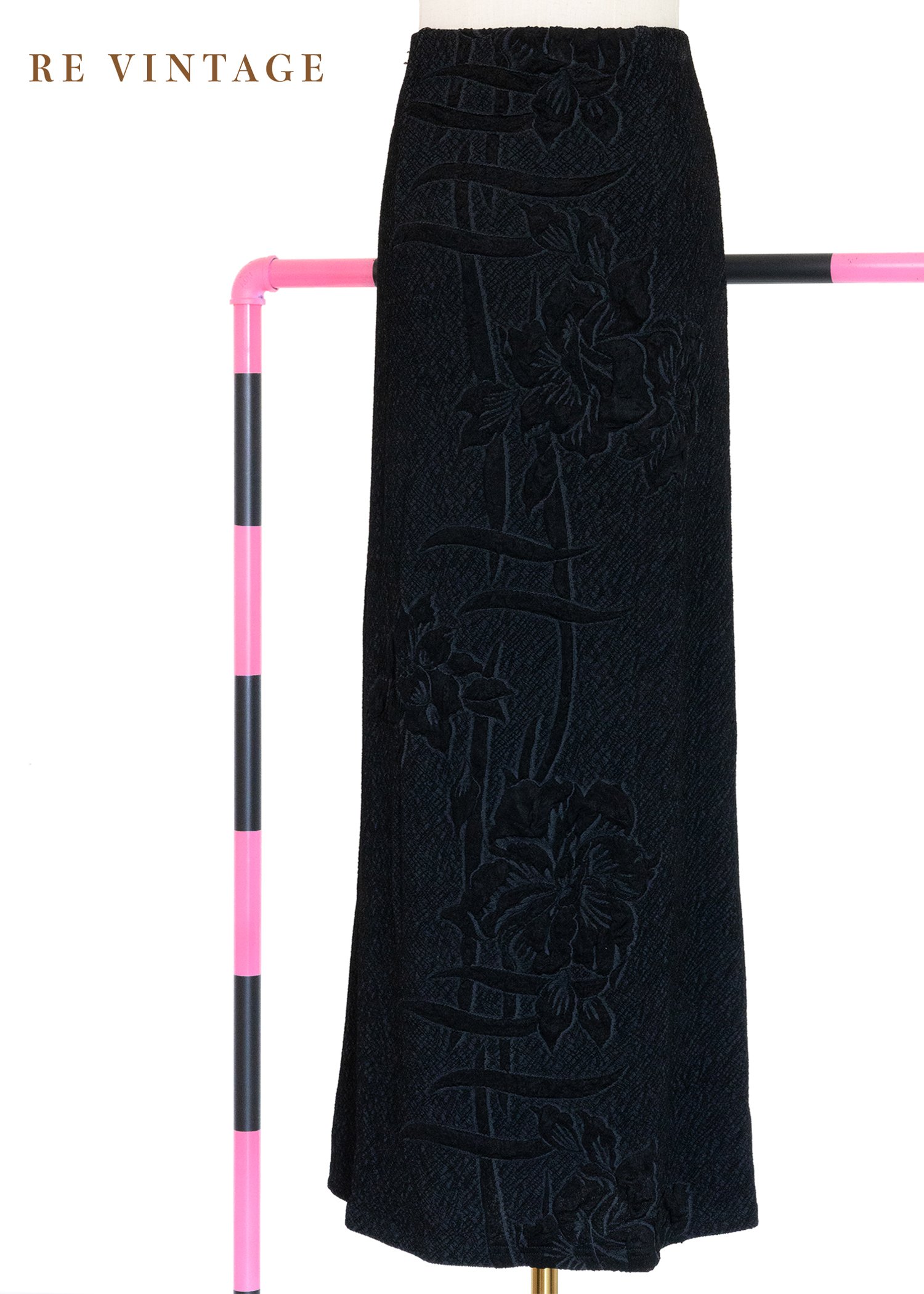 暗黑中的浮雕花長裙（27-34"）