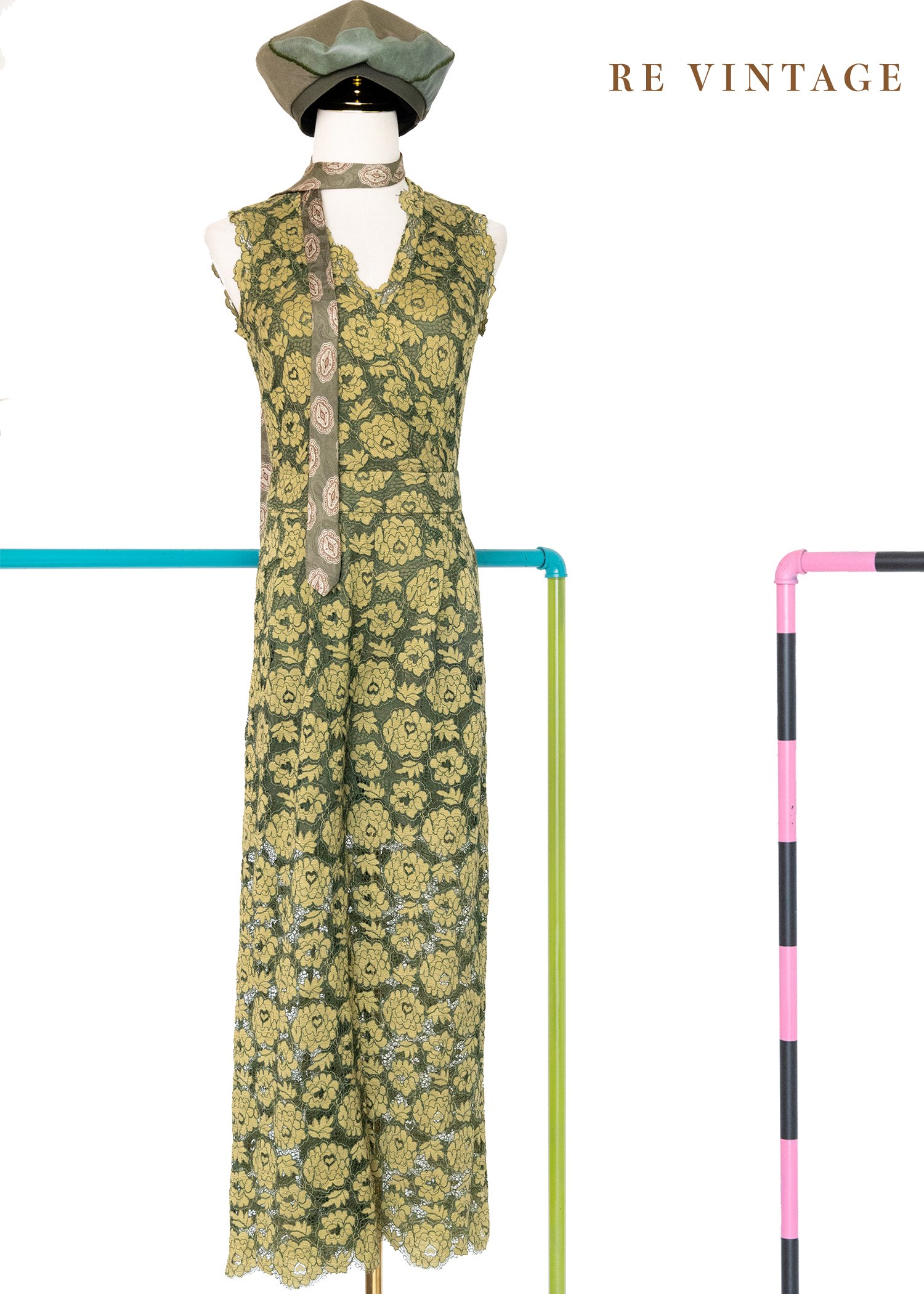 Great green macaw 花花連身褲