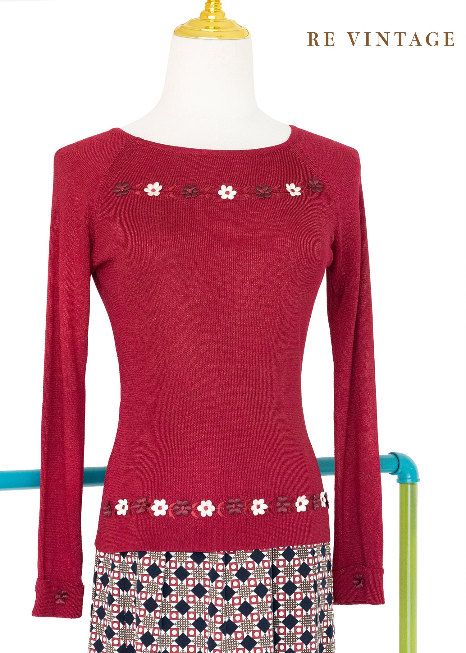 立體小花紅通通針織長袖上衣