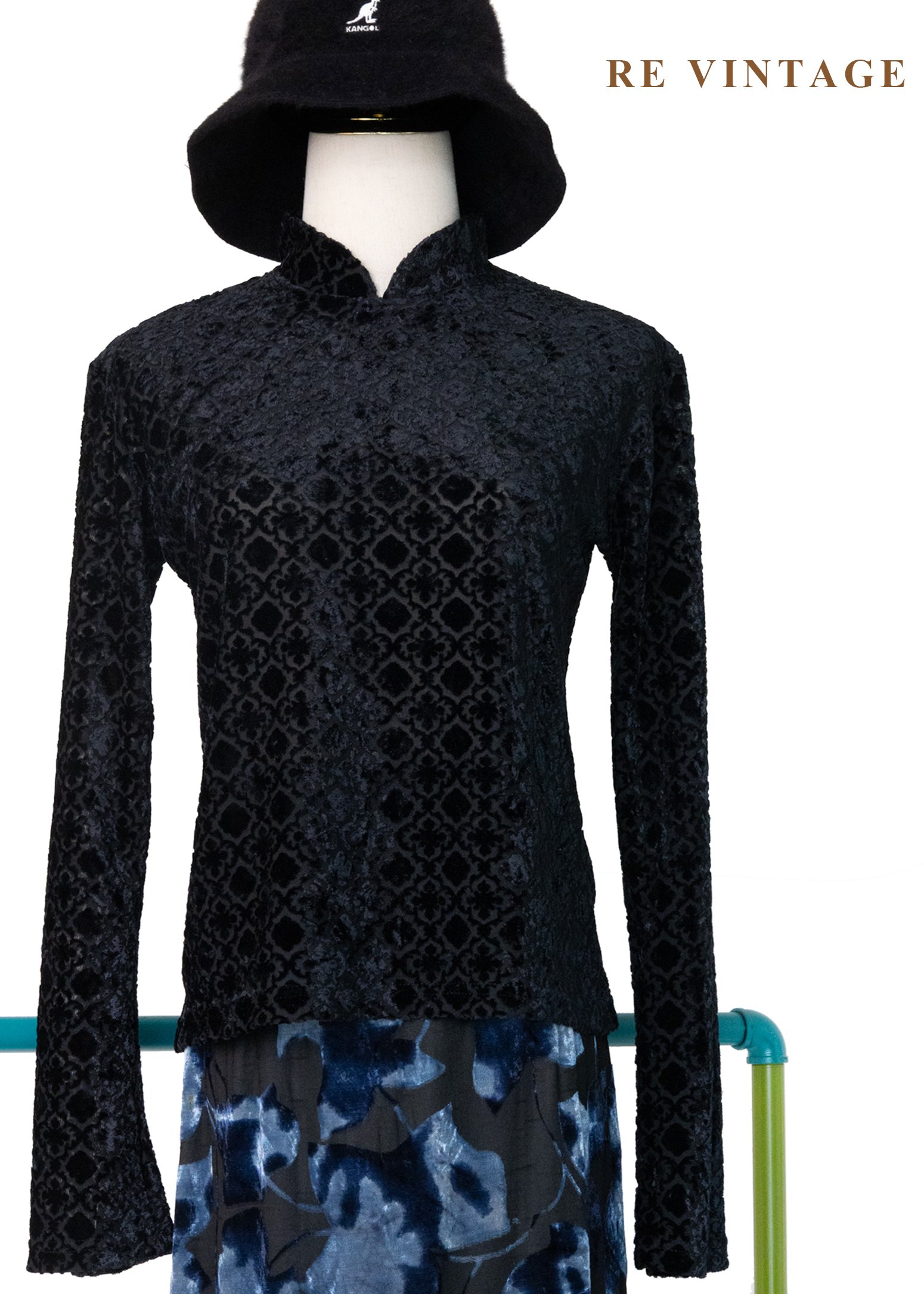 法國製 - 古典壓紋燒絨上衣