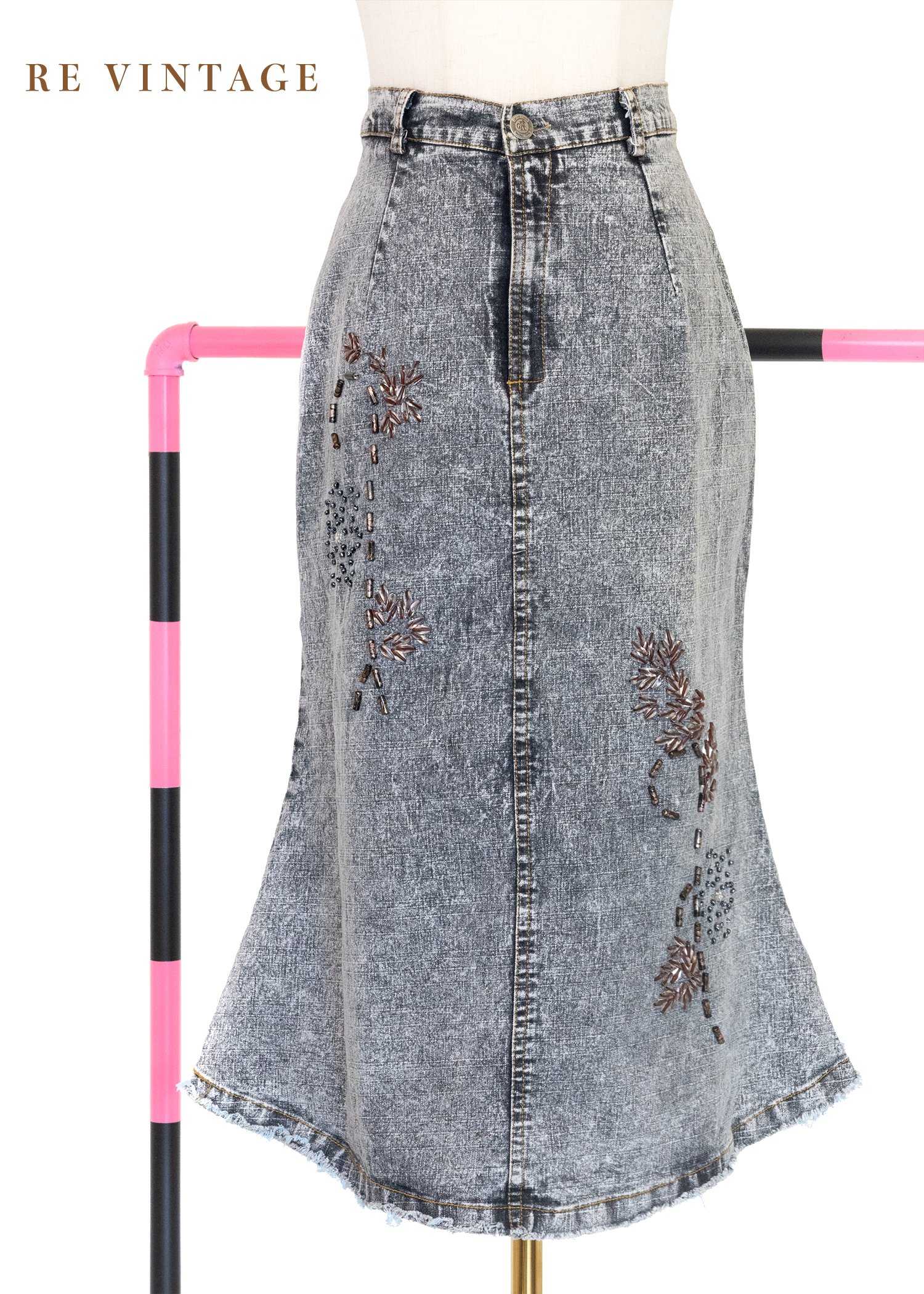 水洗灰調煙燻珠飾綻放牛仔裙（27"）