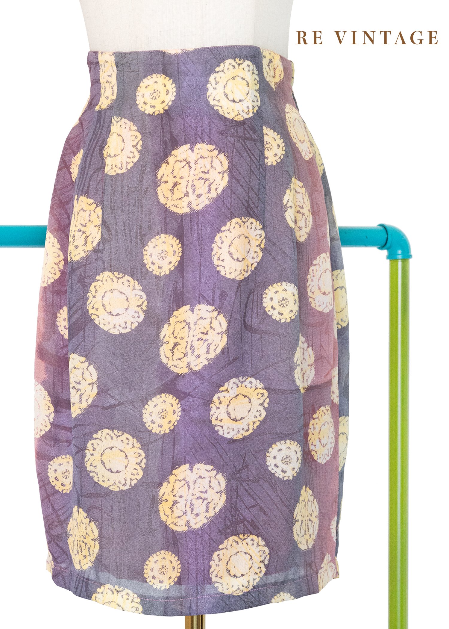 奶油花圓舞曲高腰短裙（25-28"）