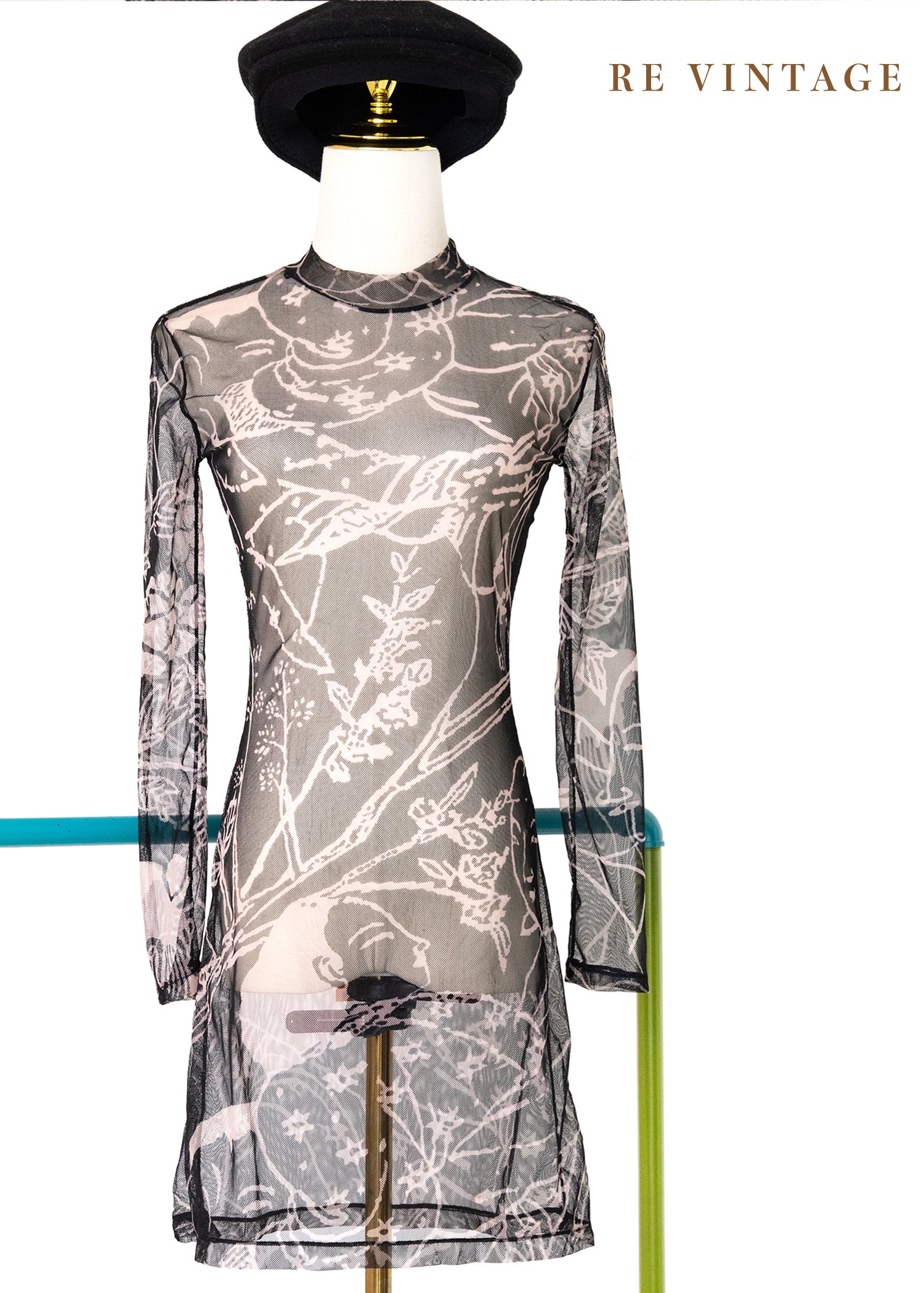 粉紅佳人與花朵黑色透膚洋裝