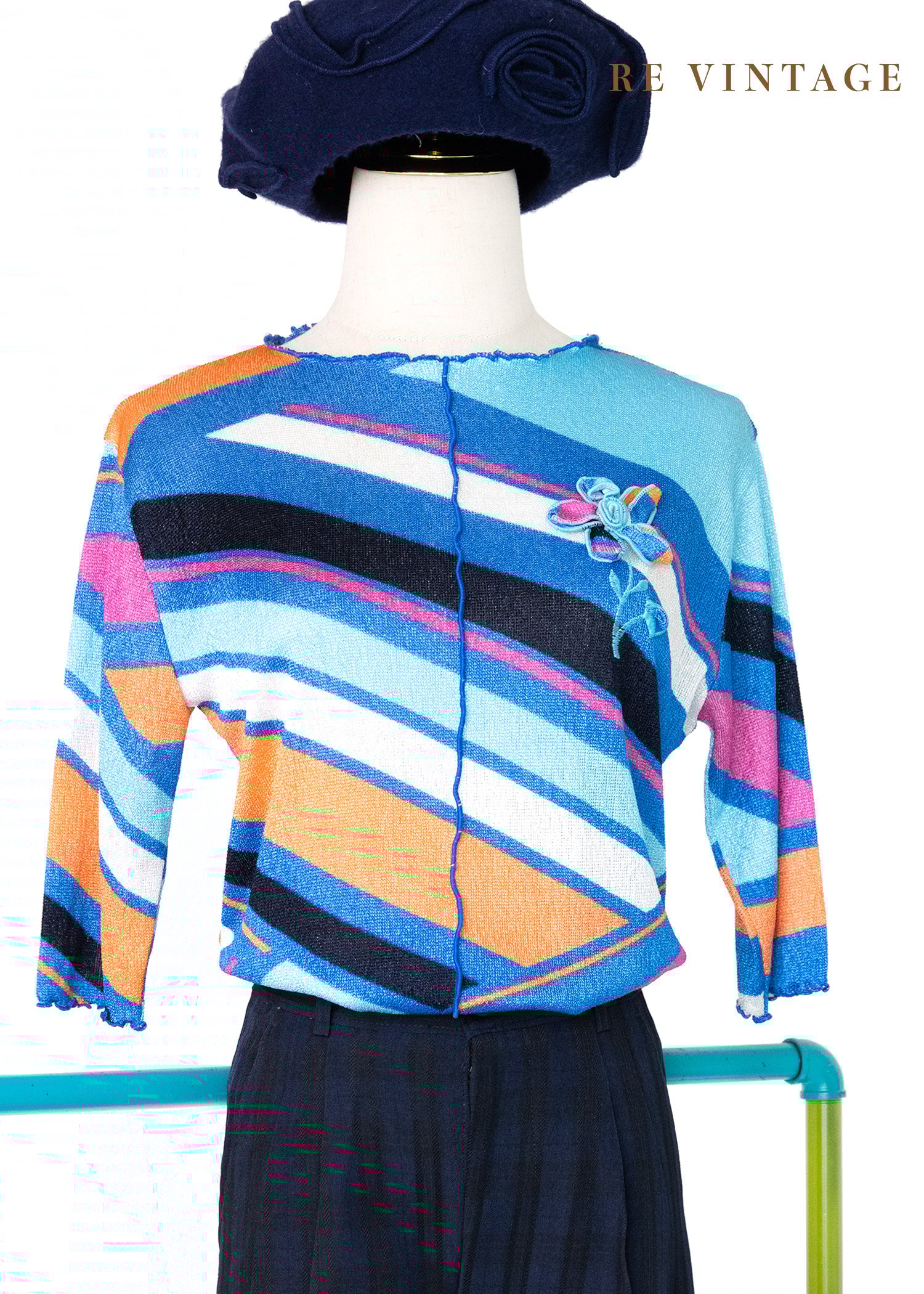 小花朵水藍彩虹薄款針織上衣