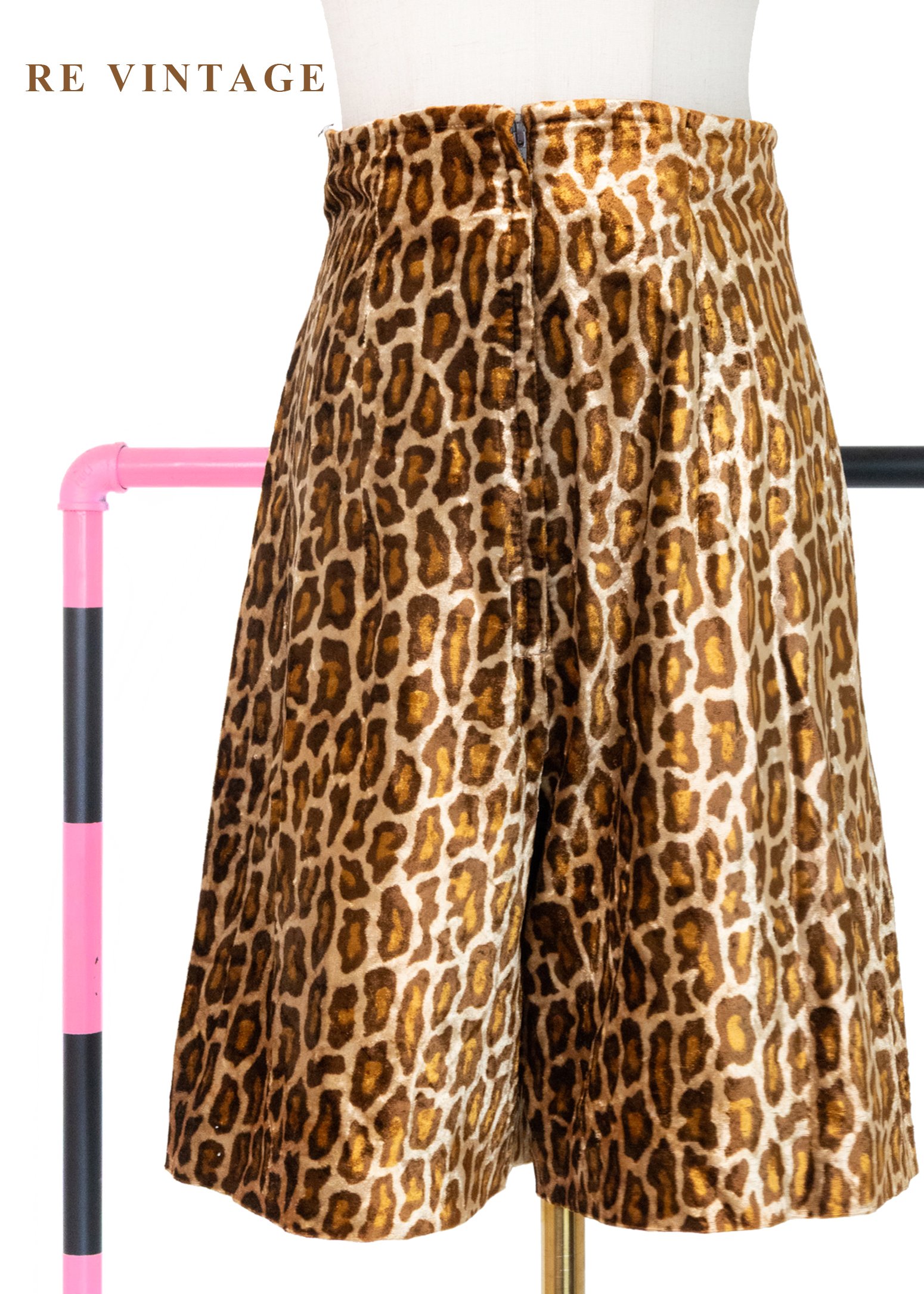 金棕色豹紋高腰絨布短褲（26"）