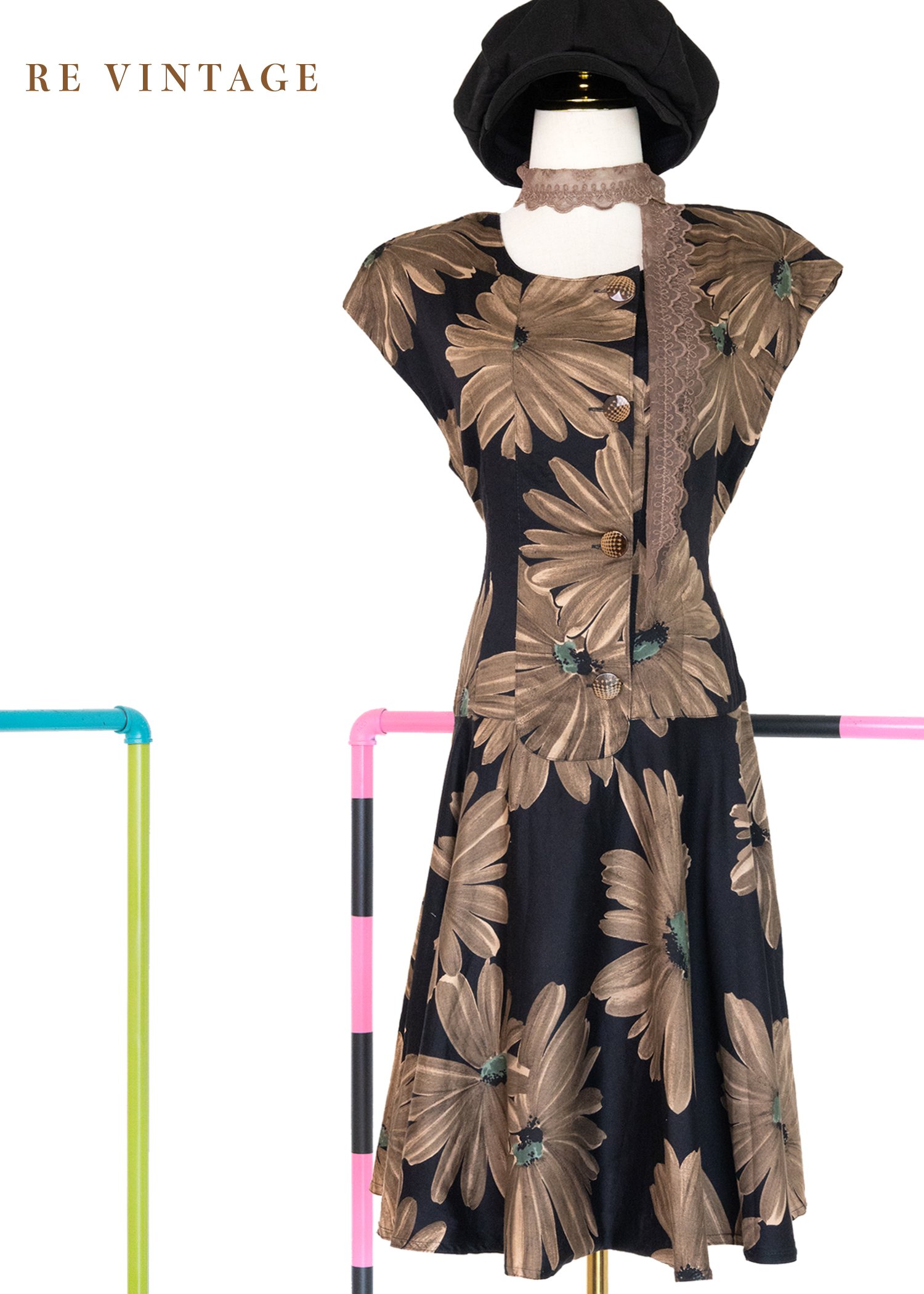 褐色大花黑底復古洋裝