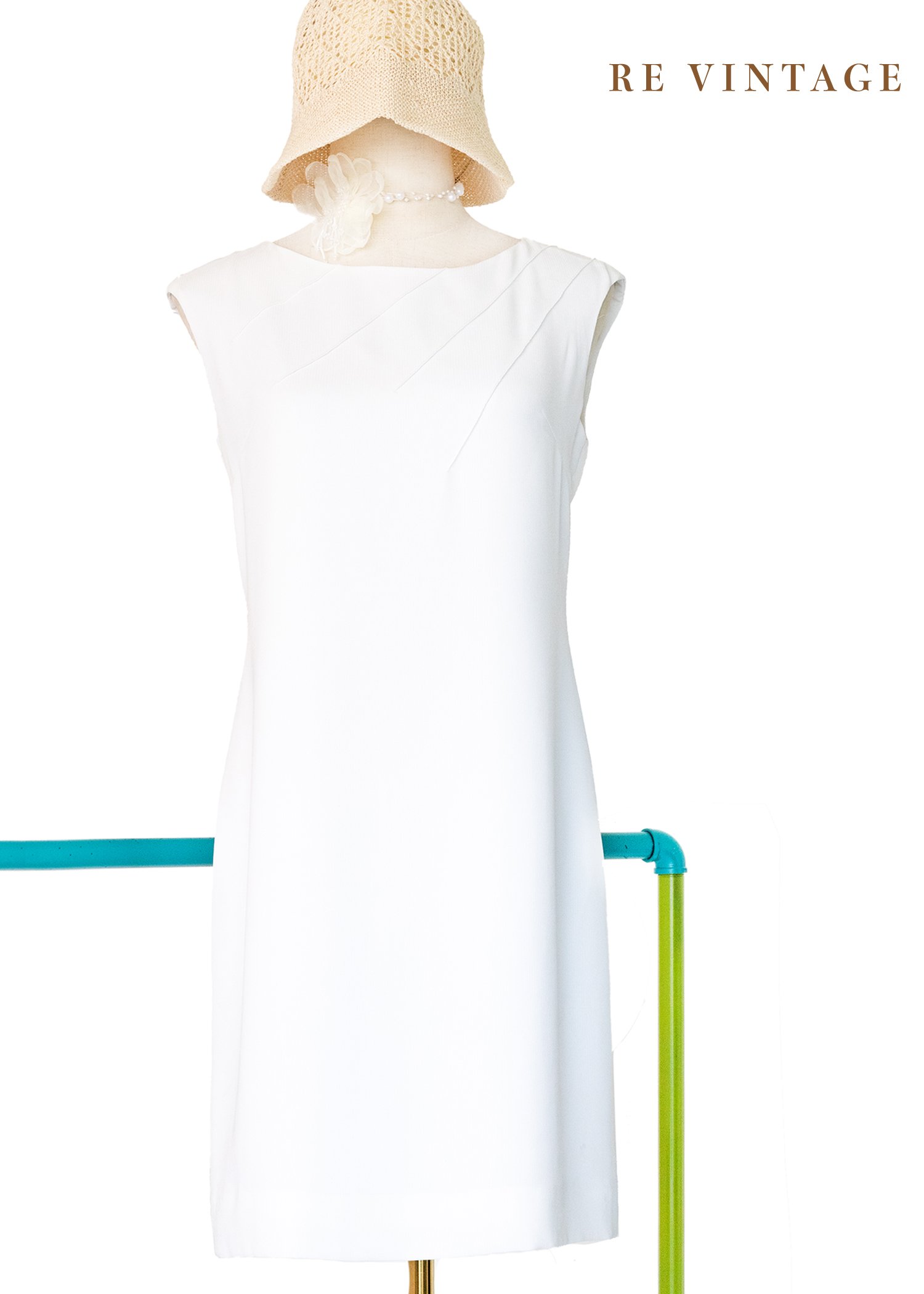 氣質單品 - 領口設計線條純白小洋裝