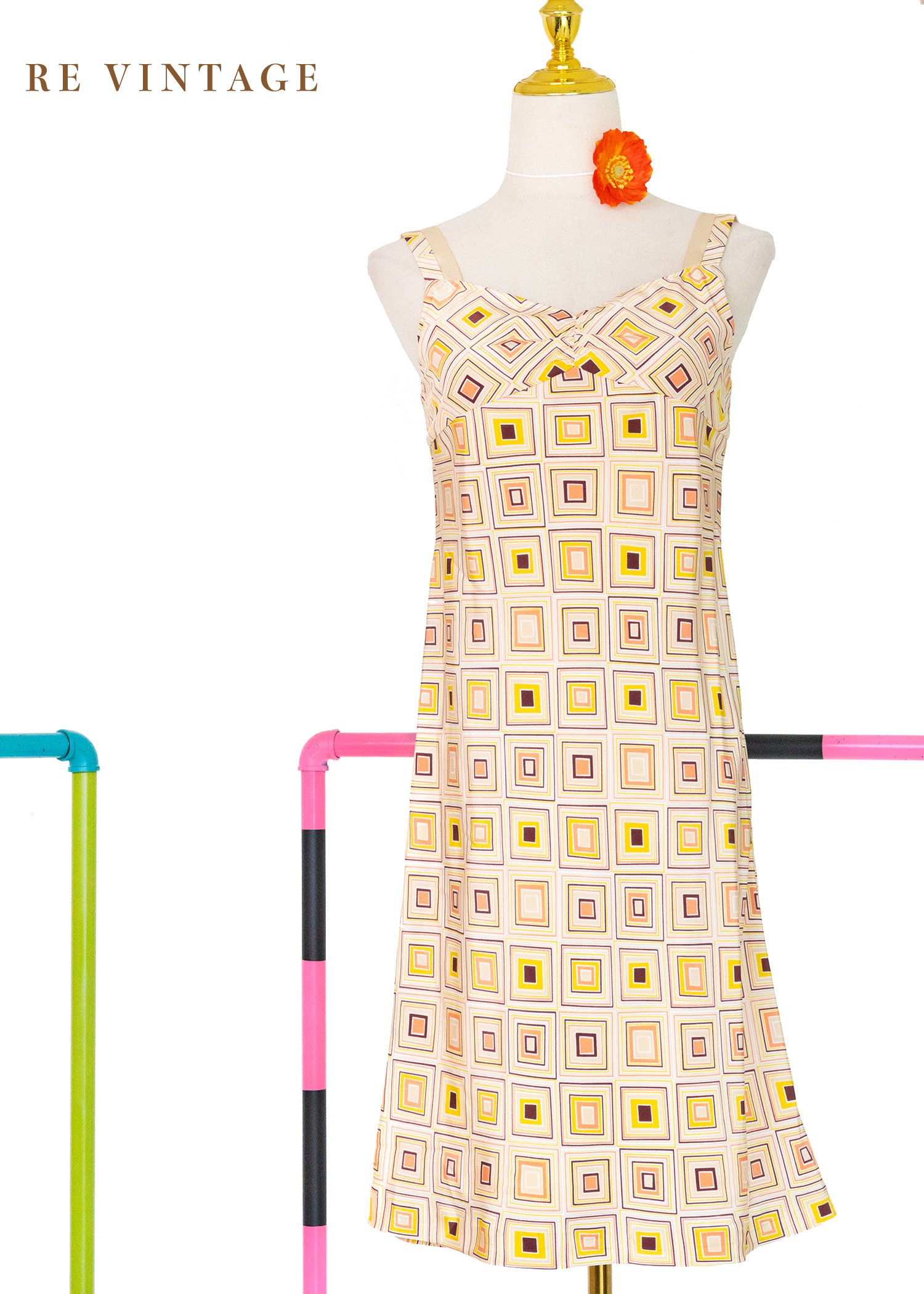 甜橘色跳格子夏日洋裝