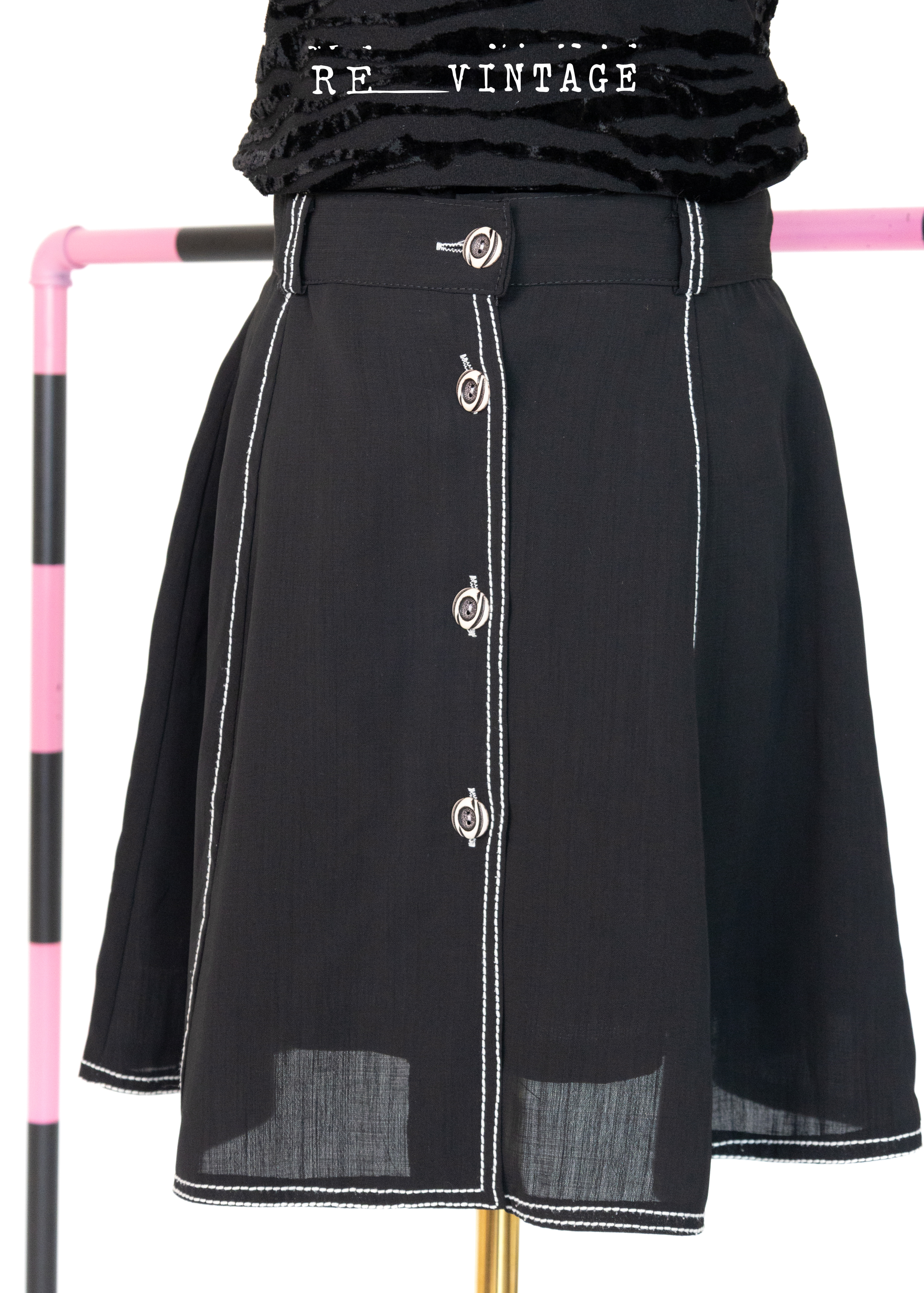 黑色の雪紡短短裙