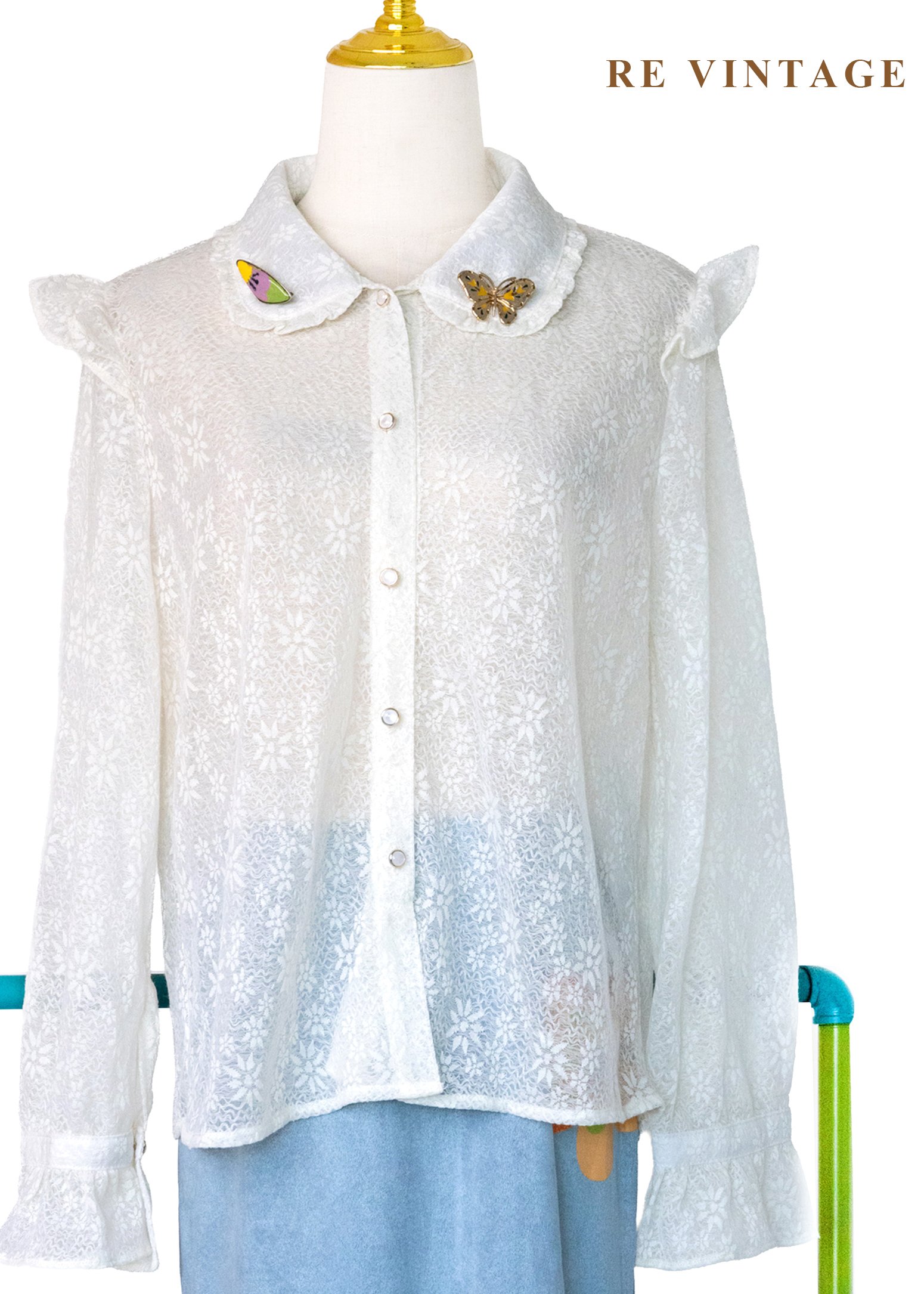 柔軟奶白少女緹花襯衫