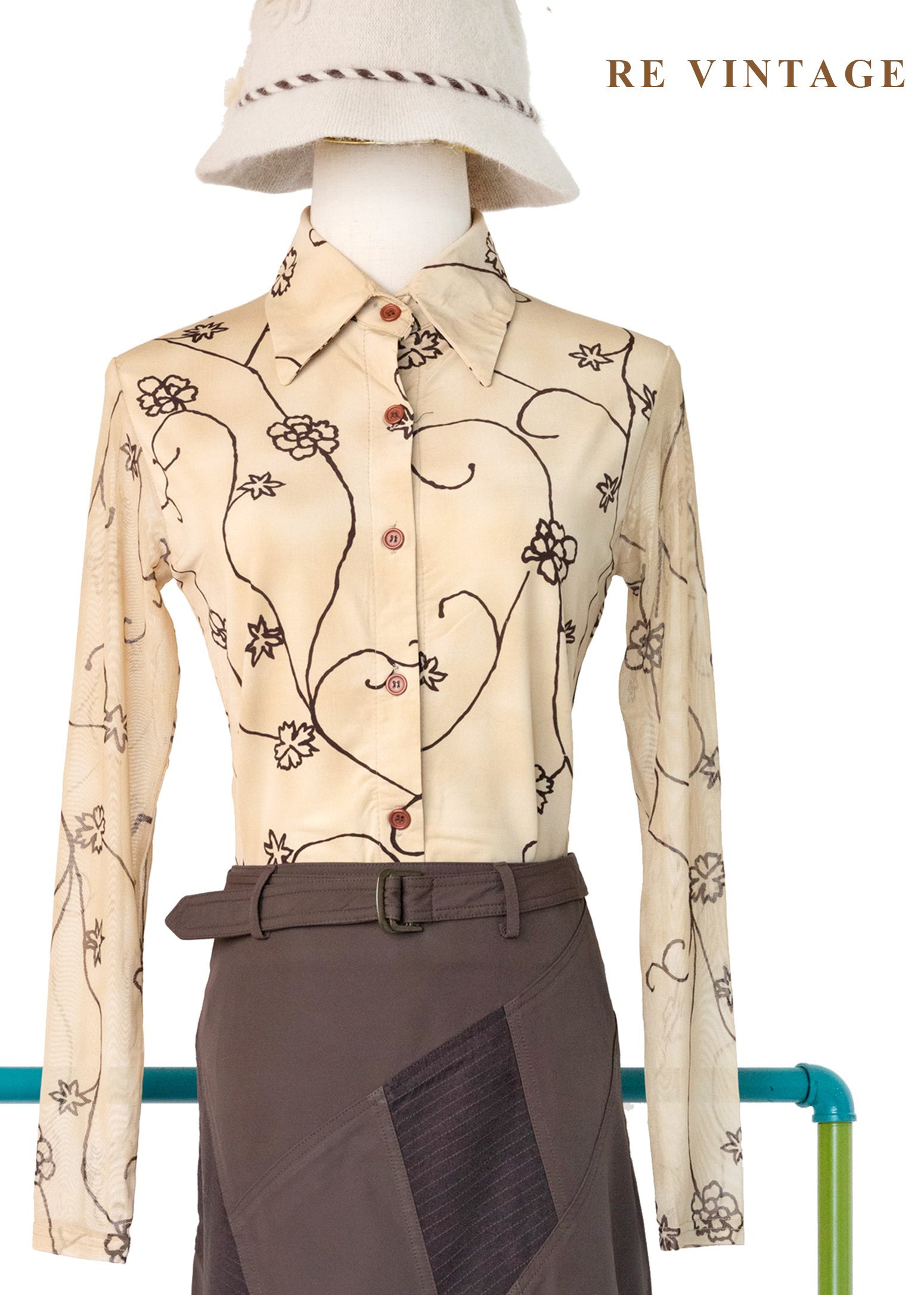 奶油霧光花筆觸上衣