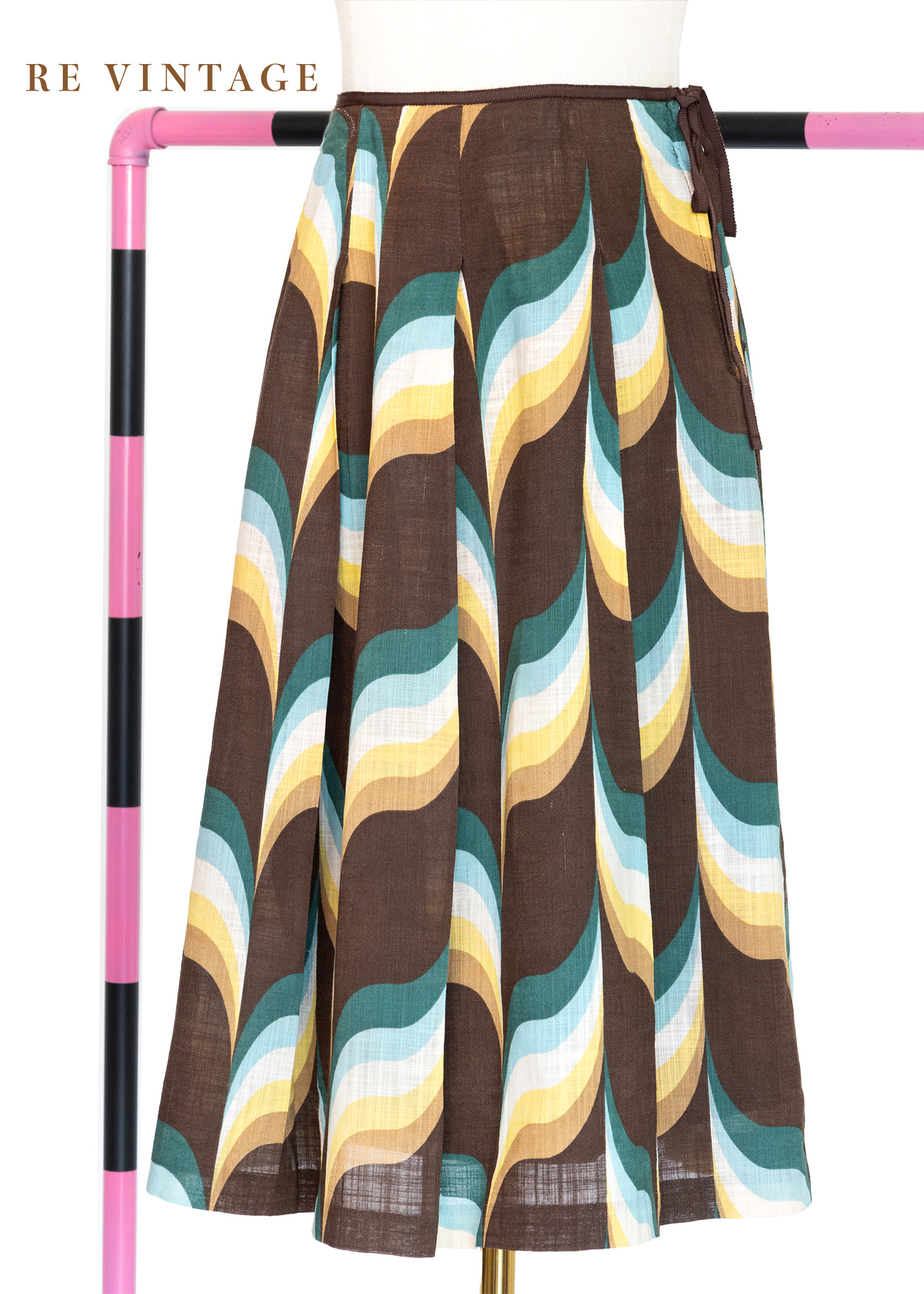 日本製- 香蕉巧克力塔及膝裙（26"）