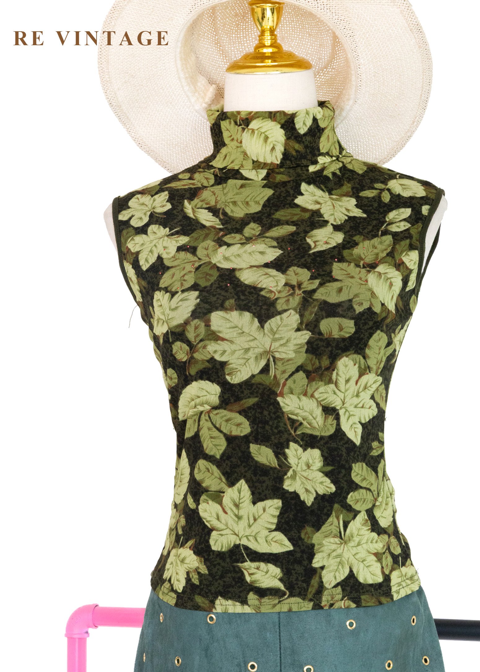 小紅點葉影謎語高領背心