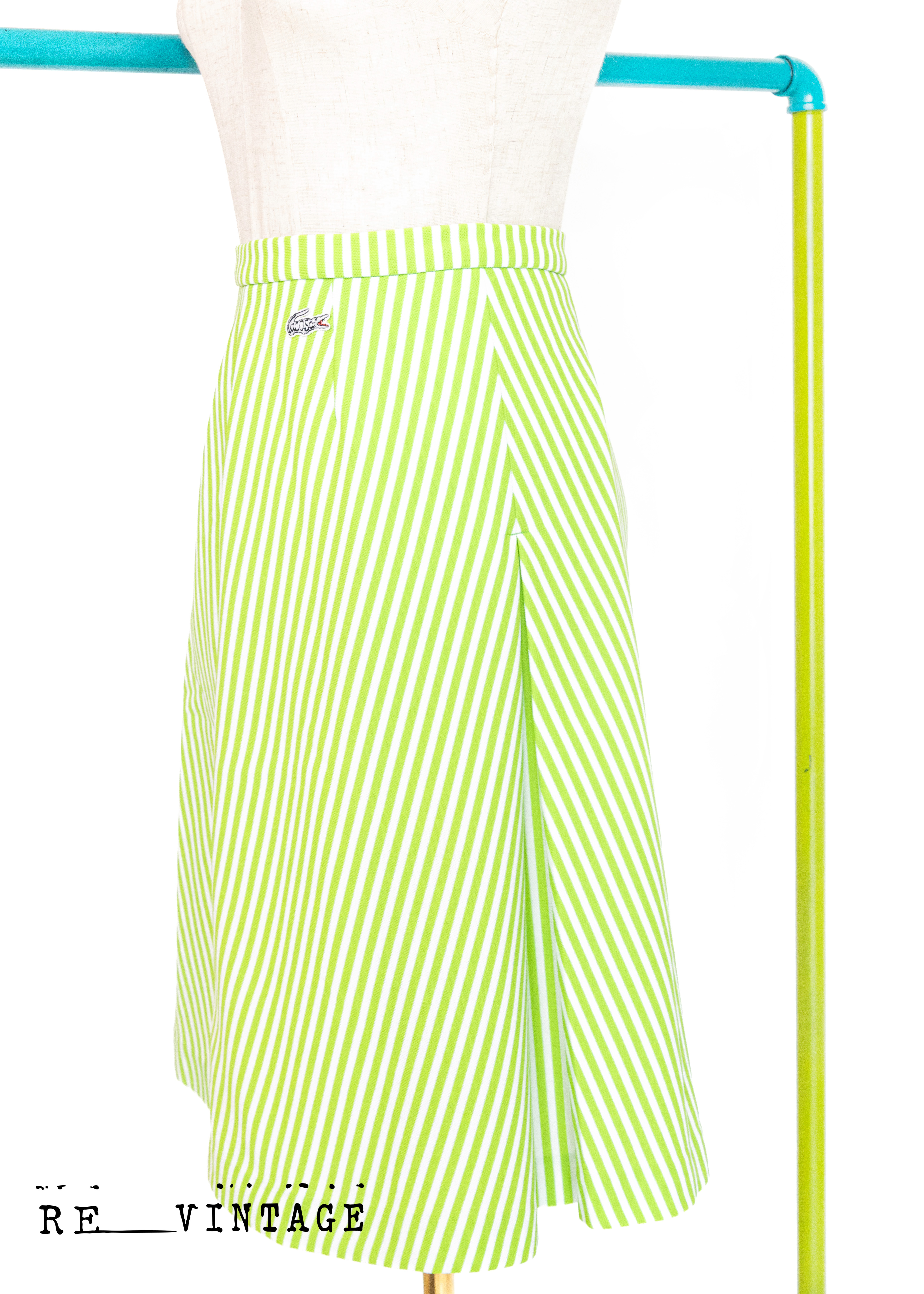 鱷魚の青蘋果綠線條Ａ字裙
