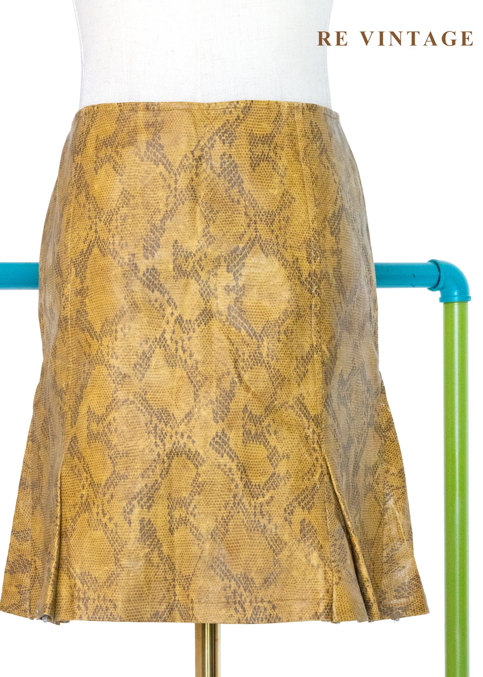 芥末黃蟒蛇紋皮革短裙（26"）