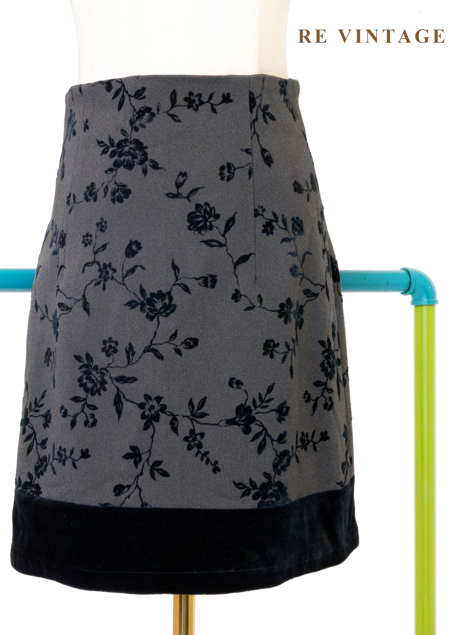 柔霧花園枝葉藤蔓短裙（26"）