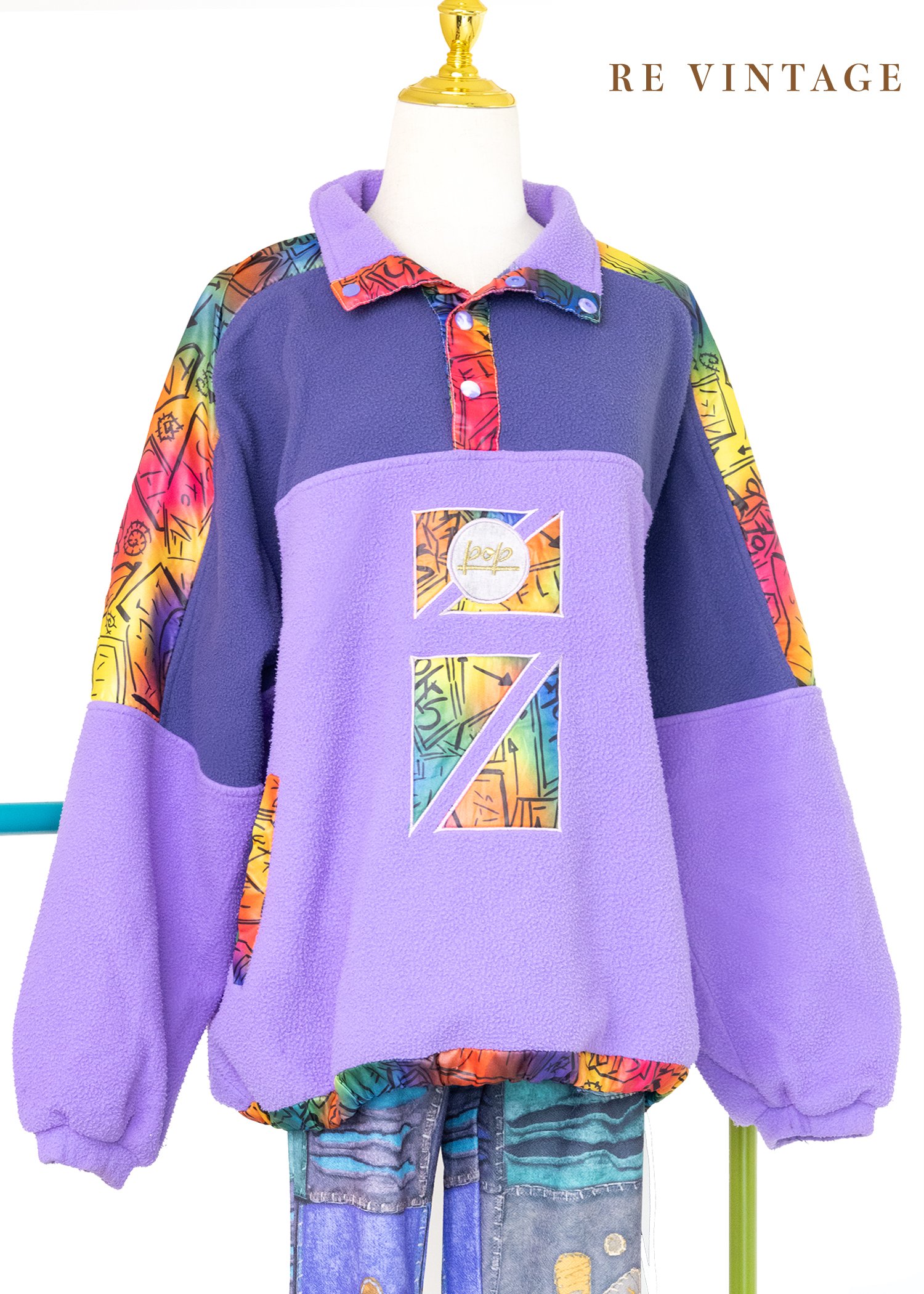 『歐洲寶物』糖果紫拼接搖粒絨帥氣半領運動衫