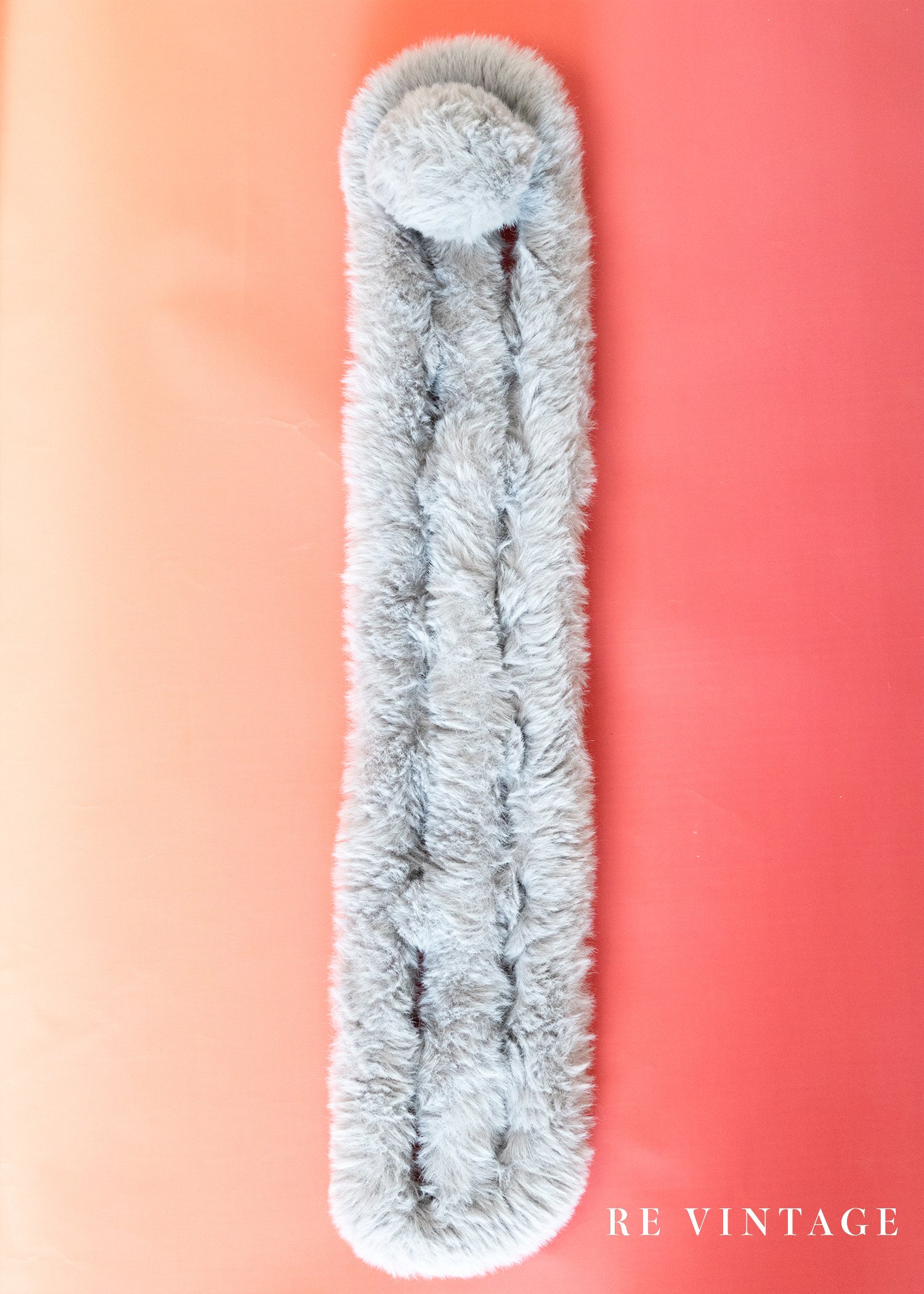 冰山美人灰絨毛圍巾