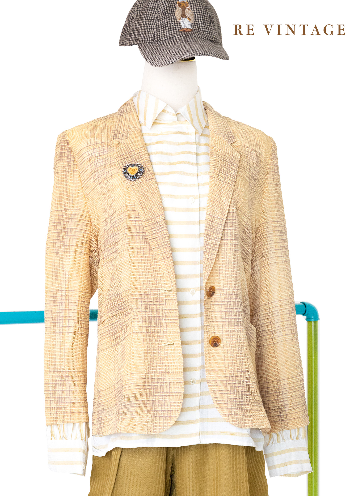 奶黃色格紋薄款西裝外套