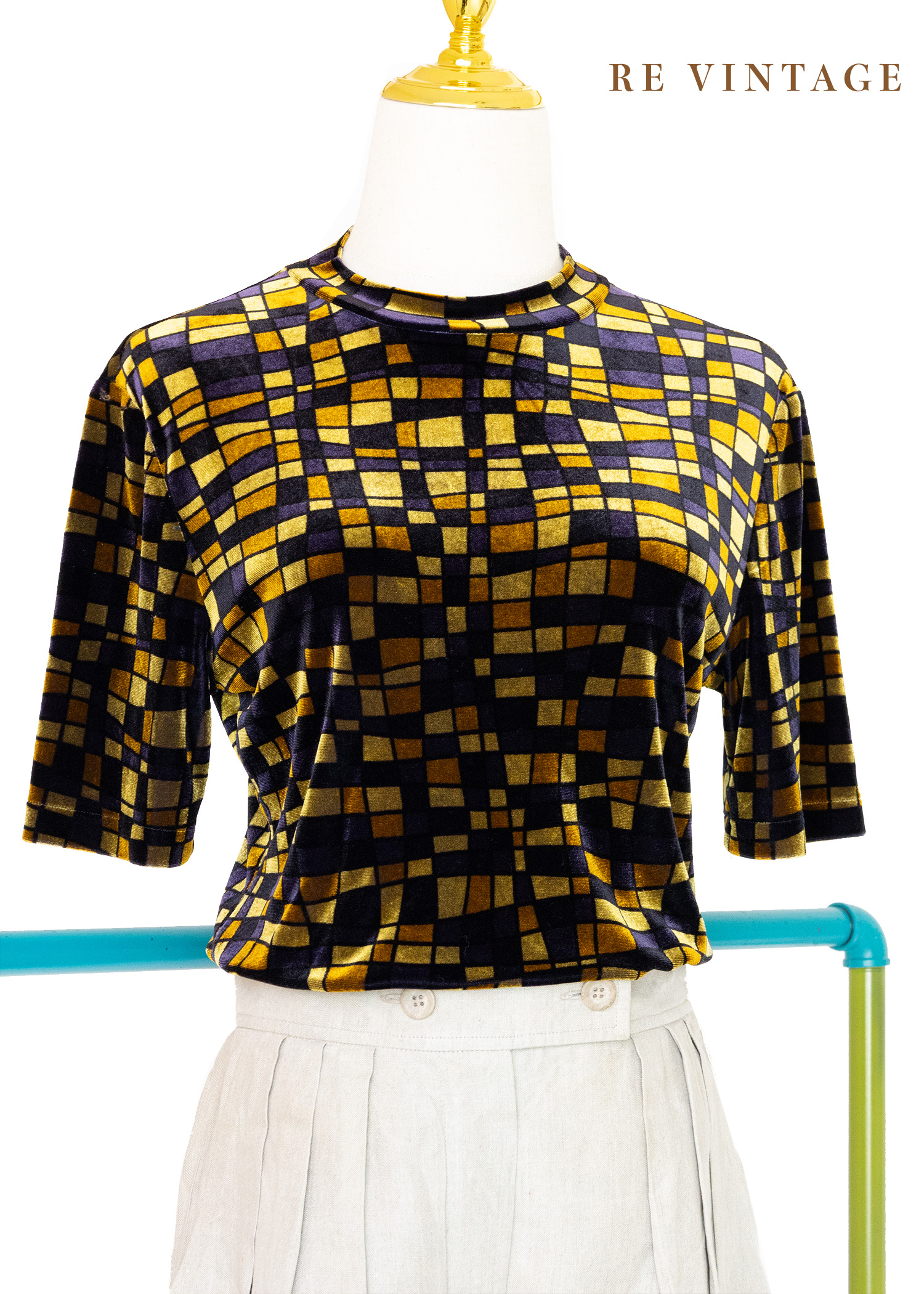 小黃格們的夜晚短袖絨布上衣