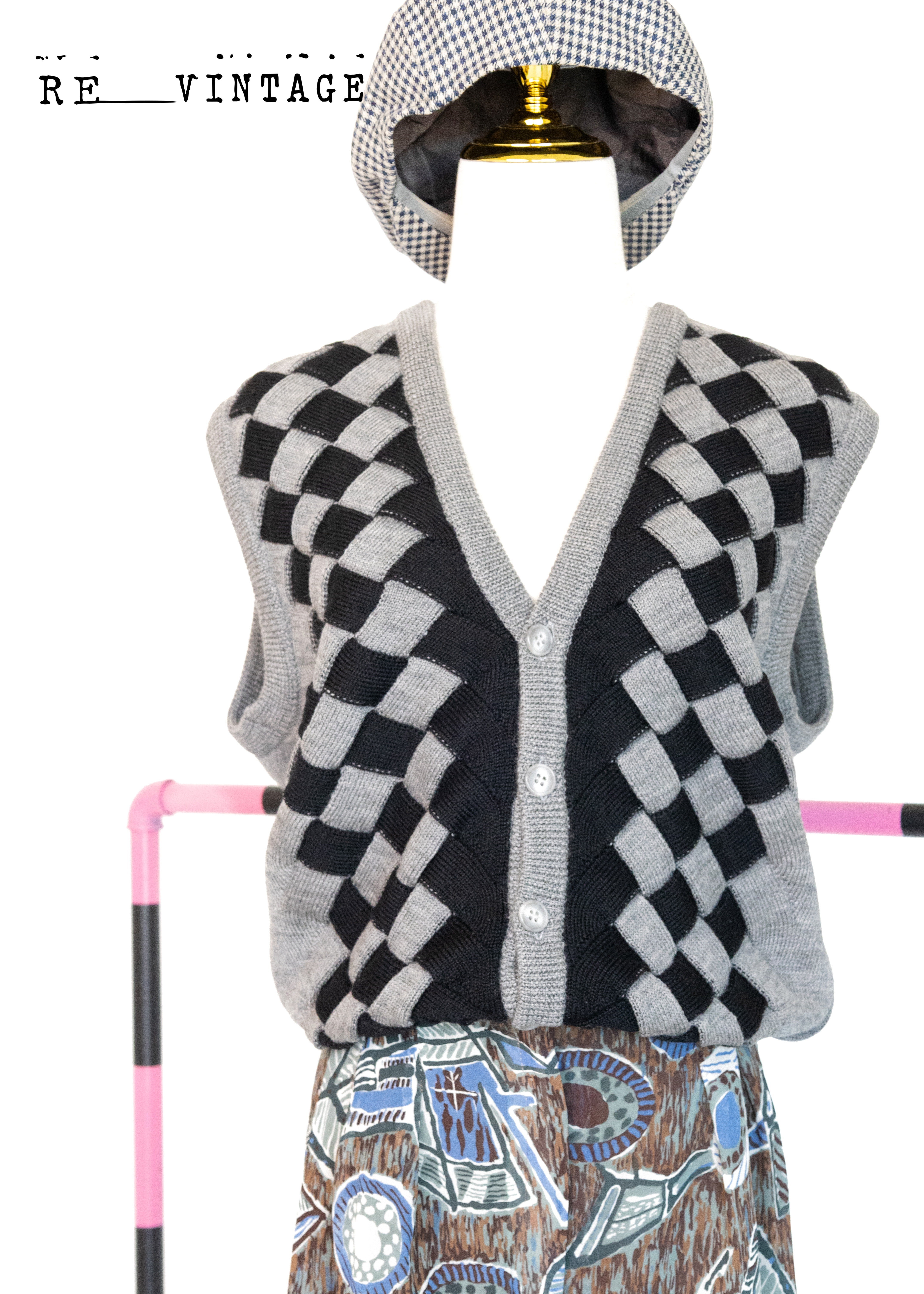 立體感黑灰色編織紋針織背心