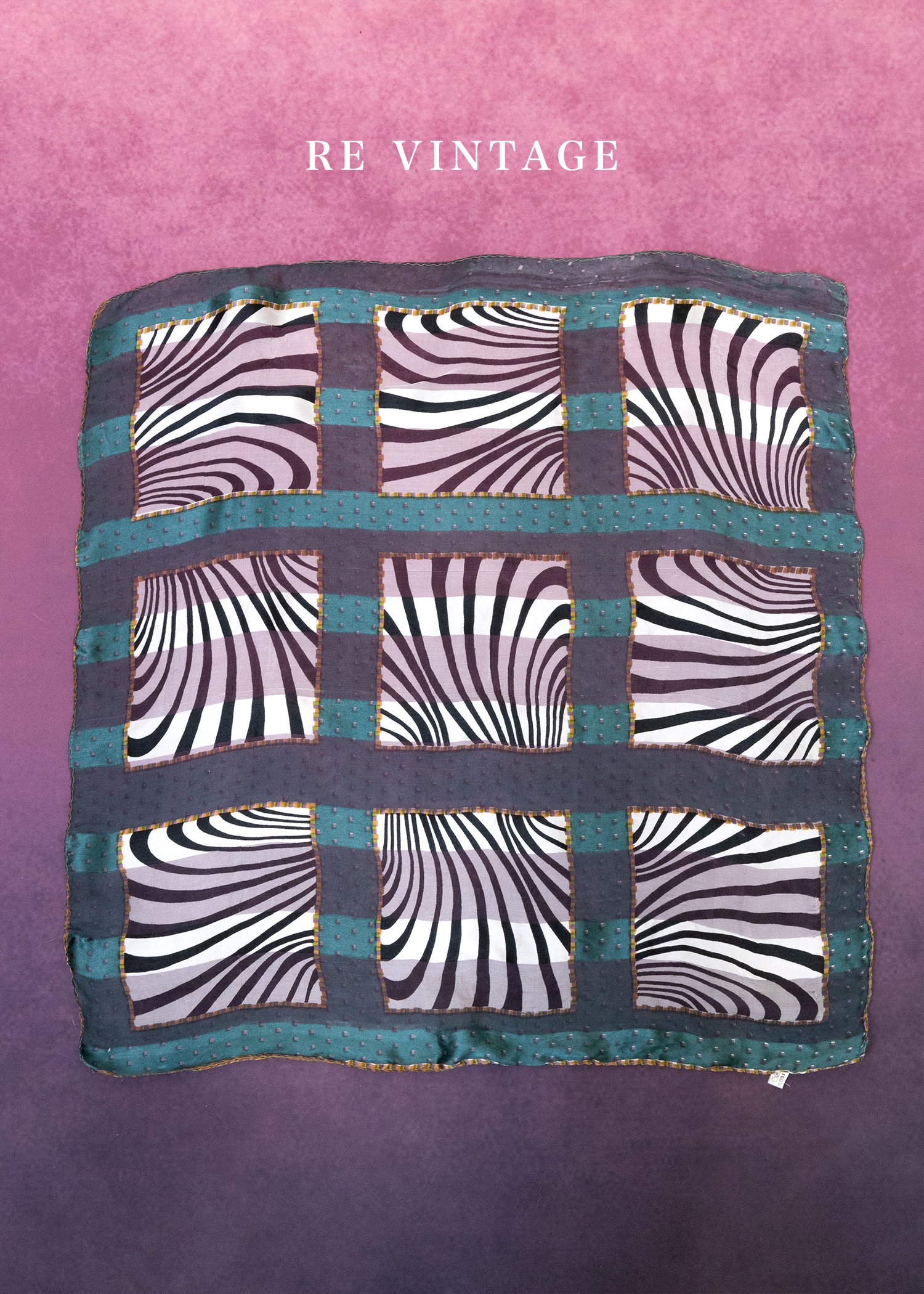 墨綠色の搖混視覺黑白斑馬紋絲巾