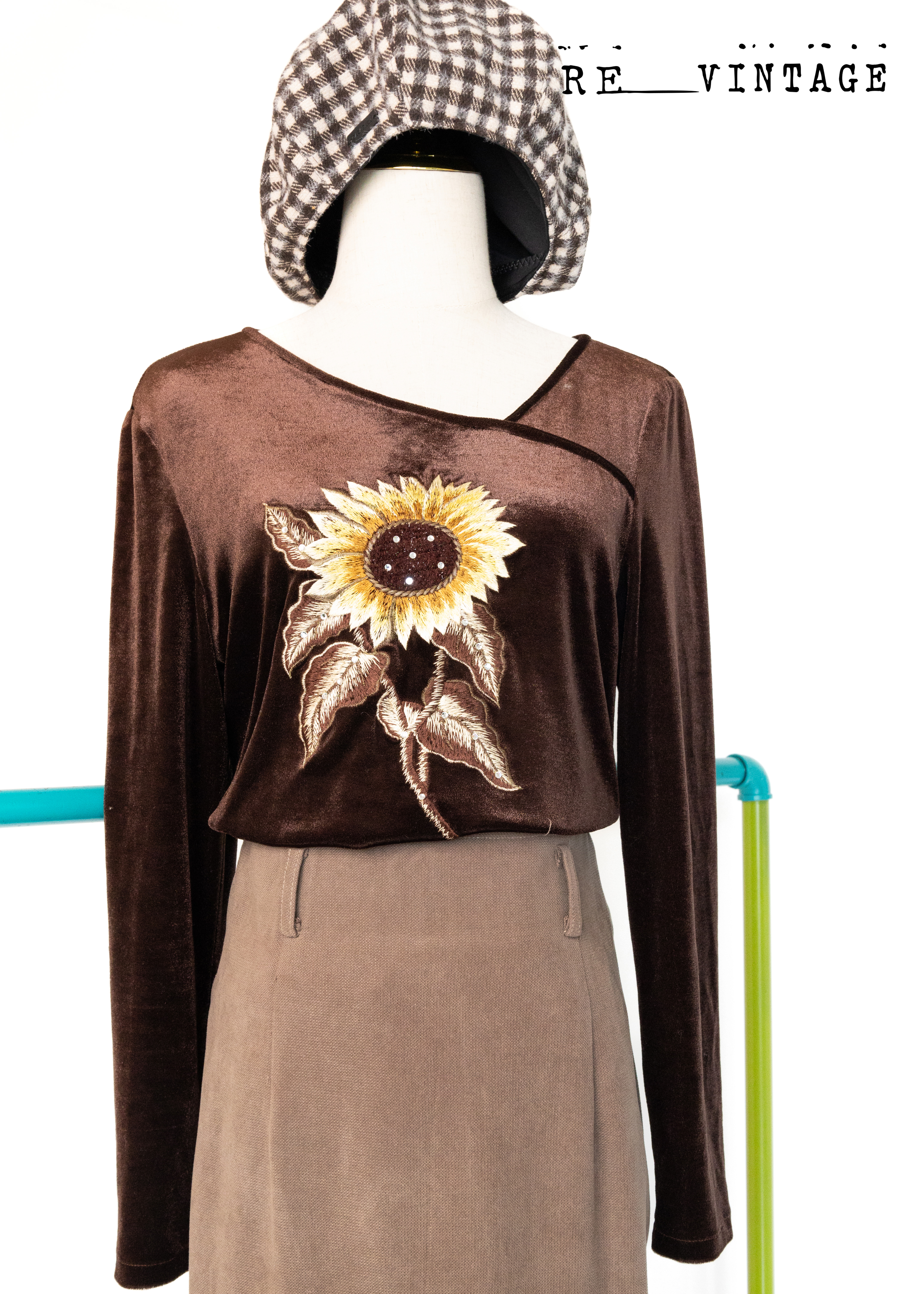 Happy sunflower 咖啡色絨布上衣