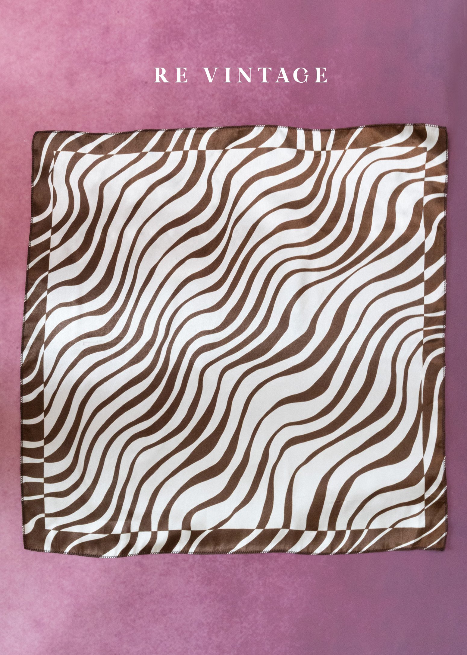 咖啡流動波紋絲巾