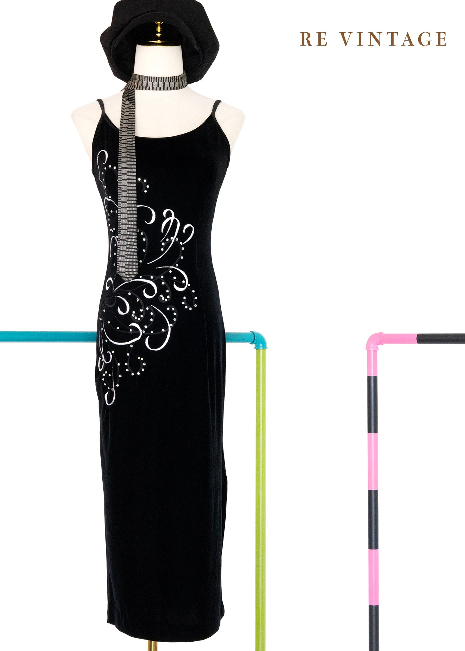 質感單品 - 花影蜿蜒流動黑絨細肩帶洋裝