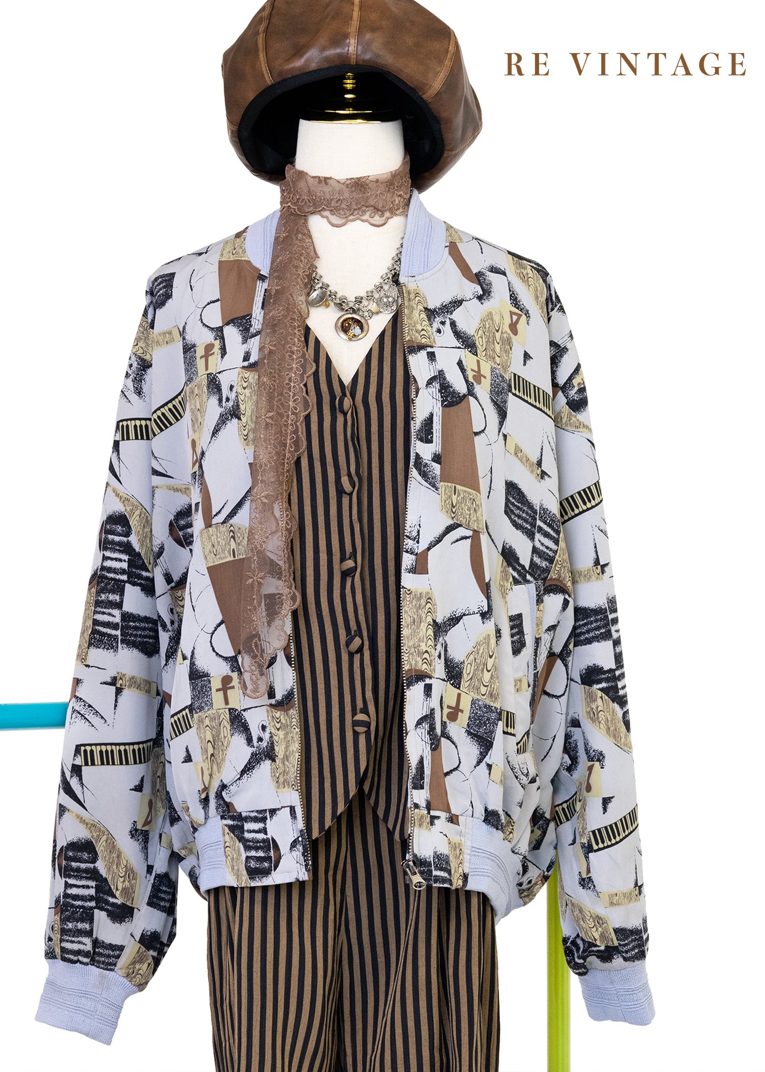 Lacy Lilic 鋼琴鍵盤薄款外套