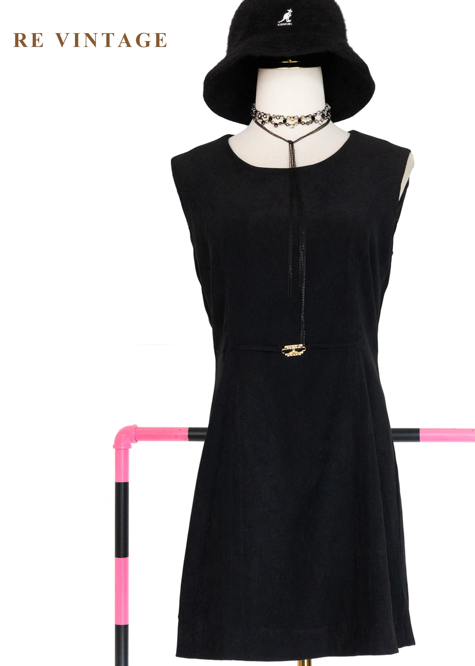 質感單品 - 極簡俐落金釦黑色迷你洋裝