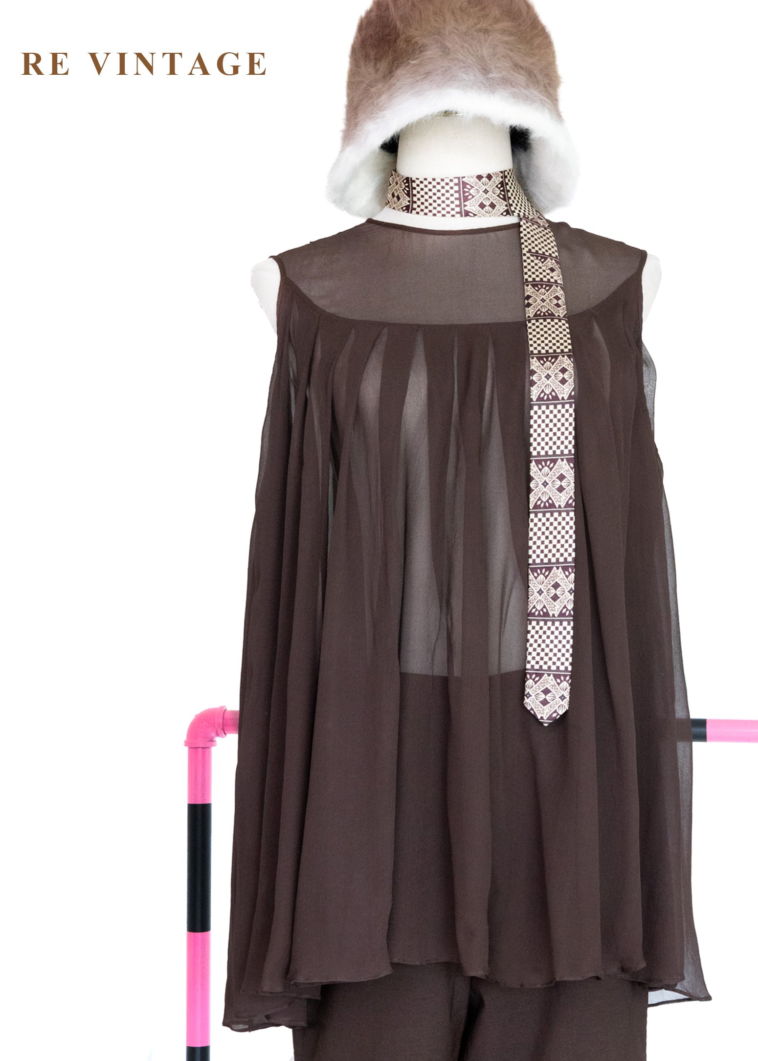 深褐流沙 - 極簡透感壓褶雪紡背心