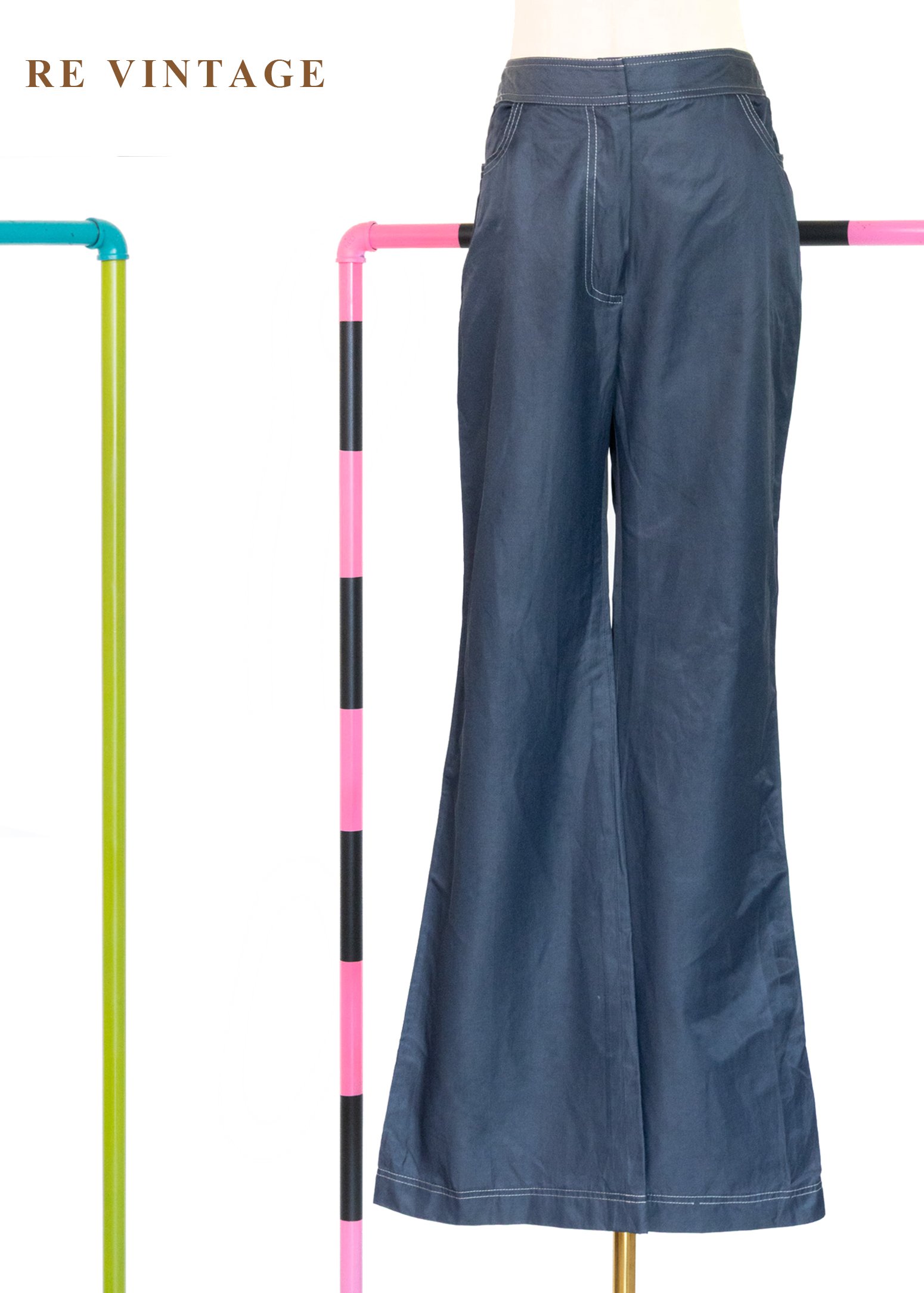 質感單品 - 光澤藍中腰喇叭褲