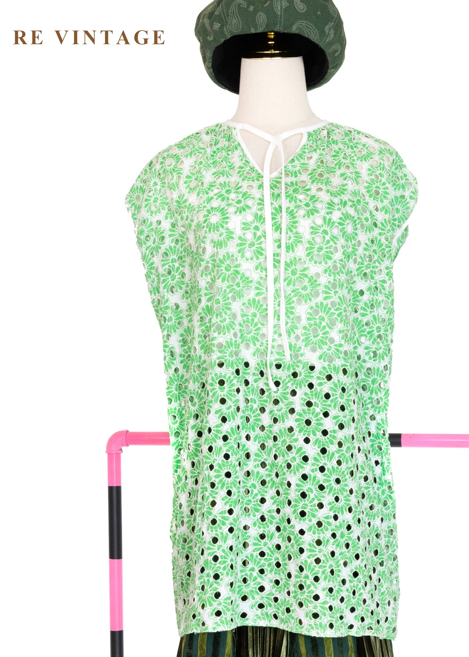 清新俏皮蕾絲花紋寬版上衣/迷你洋裝